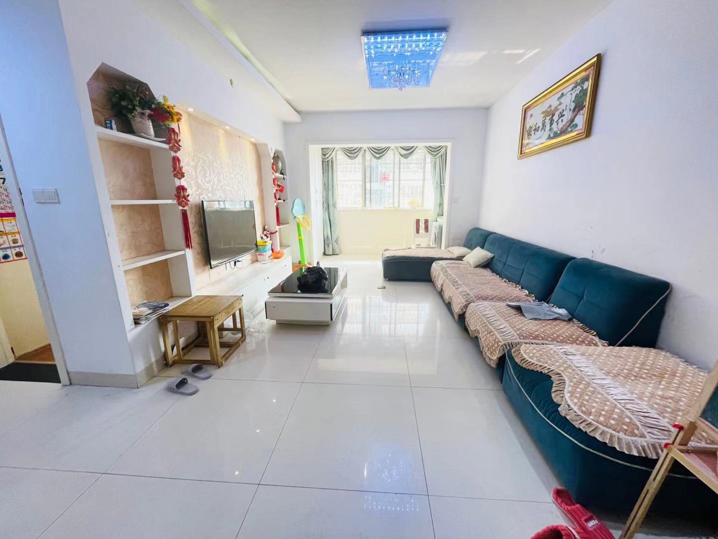 瑞丽江南(江南世家三期) 2室1厅1卫 1600.0元/月 瑞丽江南(江南世家三期) 2室1厅1卫 1600.0元/月室内图