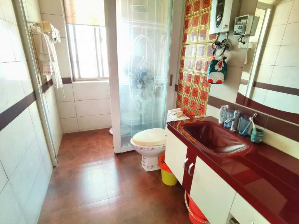 景秀名园  3室2厅1卫    42.0万 景秀名园  3室2厅1卫    42.0万客厅