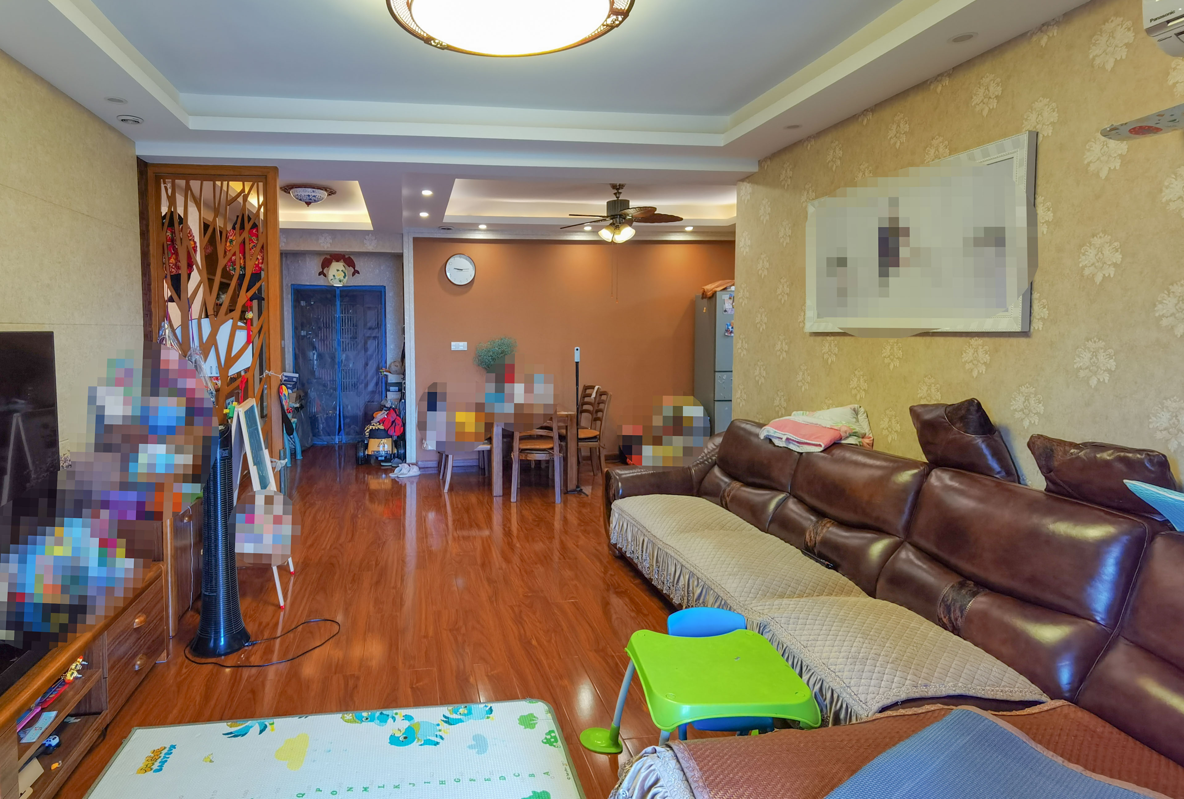 尚格名城万家理想  4室2厅2卫    71.8万 尚格名城万家理想  4室2厅2卫    71.8万客厅