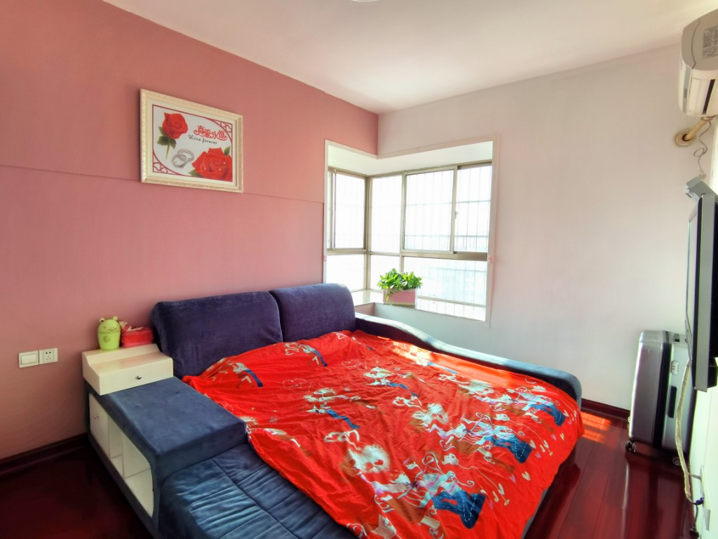 景秀名园  3室2厅1卫    42.0万 景秀名园  3室2厅1卫    42.0万客厅