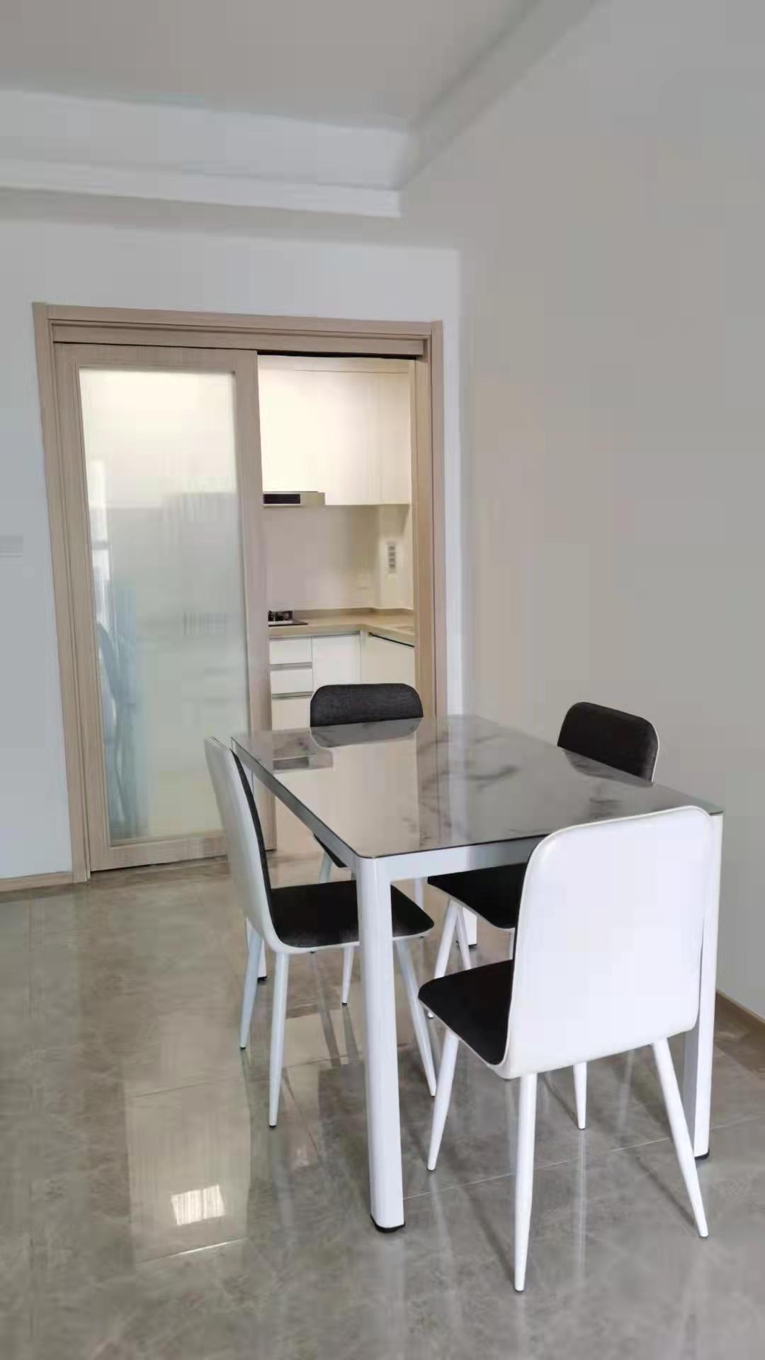 金茂如茂苑 3室2厅2卫 2100.0元/月 金茂如茂苑 3室2厅2卫 2100.0元/月室内图