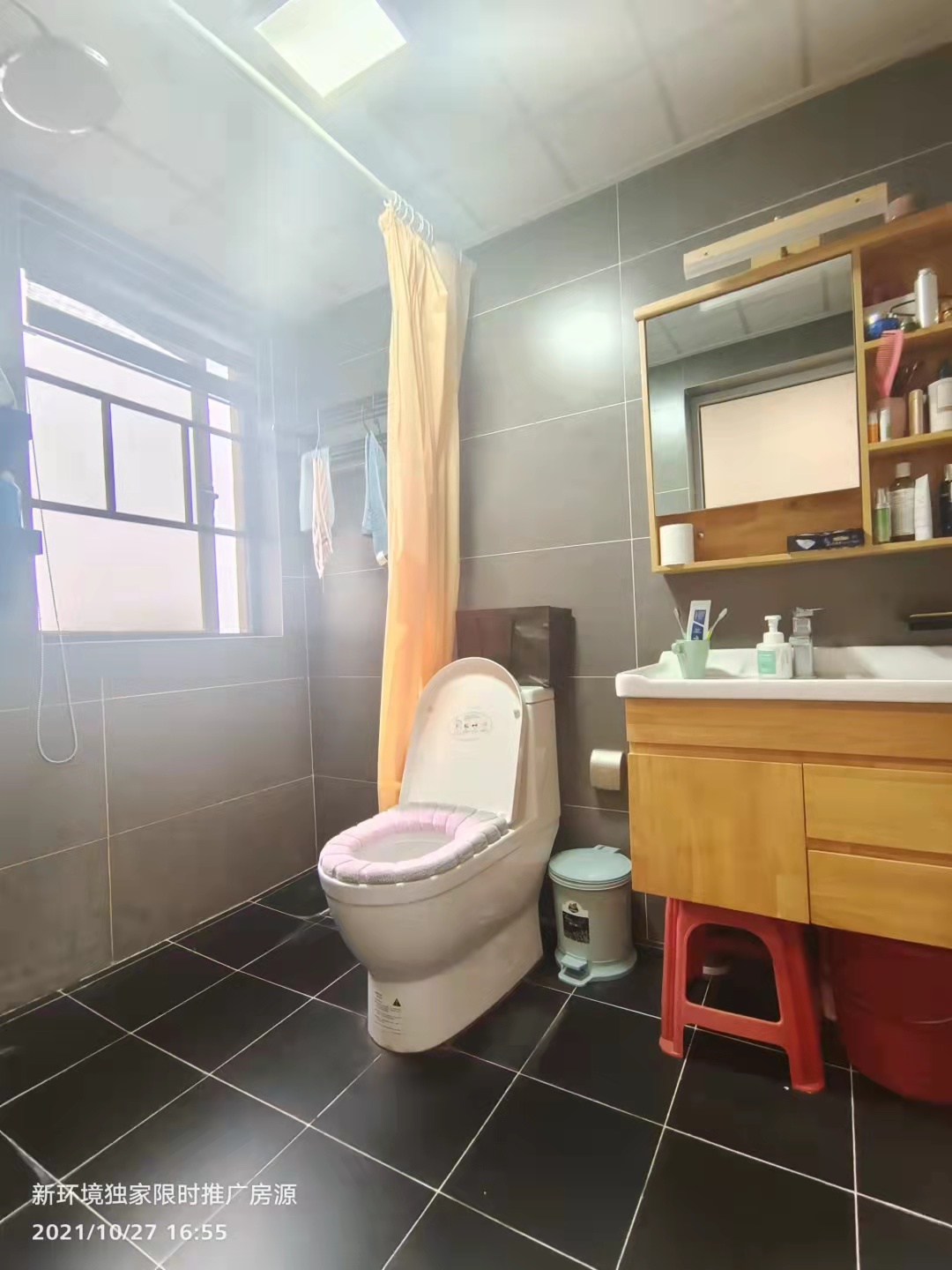 中建御山和苑 1室1厅1卫 35.0万 中建御山和苑 1室1厅1卫 35.0万客厅