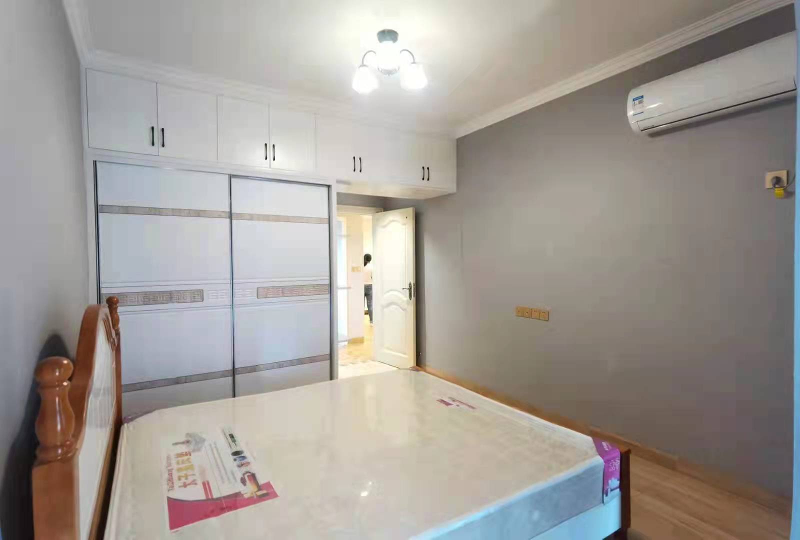 五矿万境水岸  2室2厅1卫    58.8万卧室