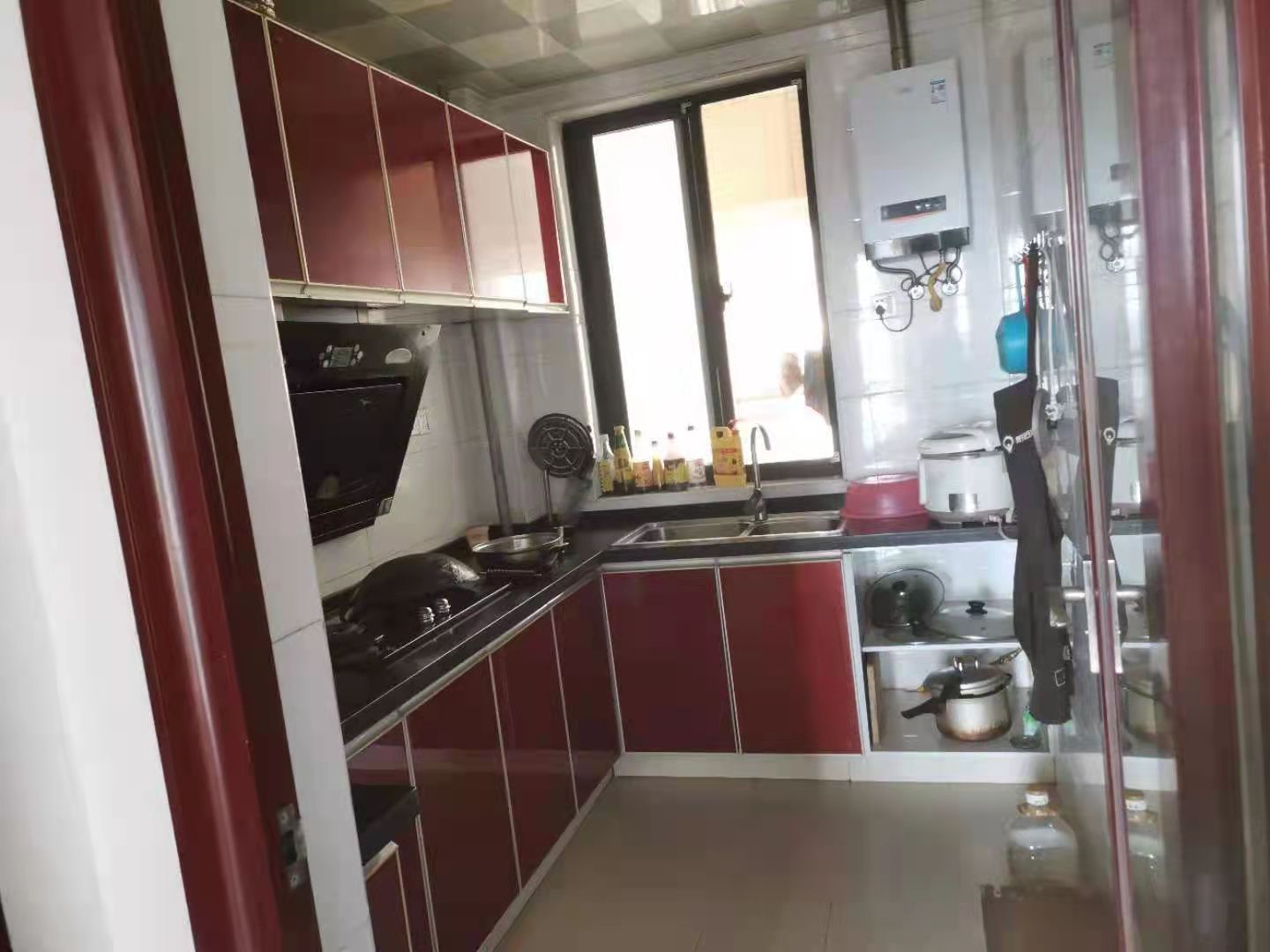 三一歌雅郡 2室2厅1卫 1500.00元/月 三一歌雅郡 2室2厅1卫 1500.00元/月室内图