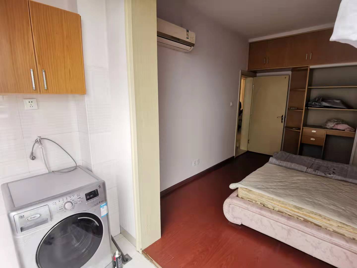 荷塘月色红旗南路46号 3室2厅1卫 1600.0元/月 荷塘月色红旗南路46号 3室2厅1卫 1600.0元/月室内图