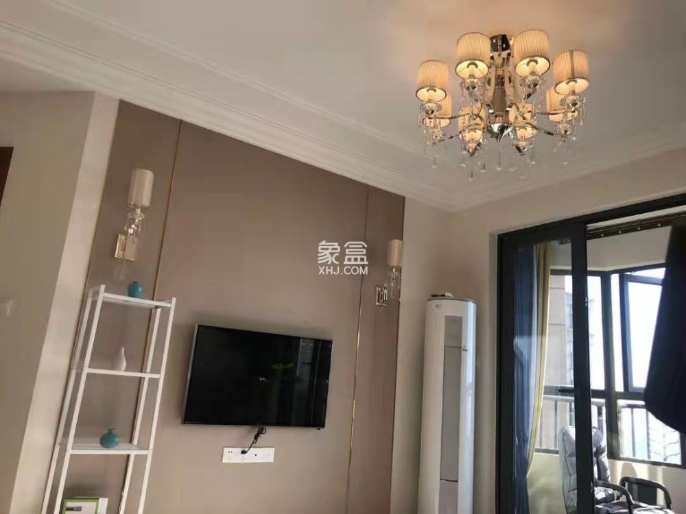 恒大南湖半岛  2室2厅1卫    2600.0元/月