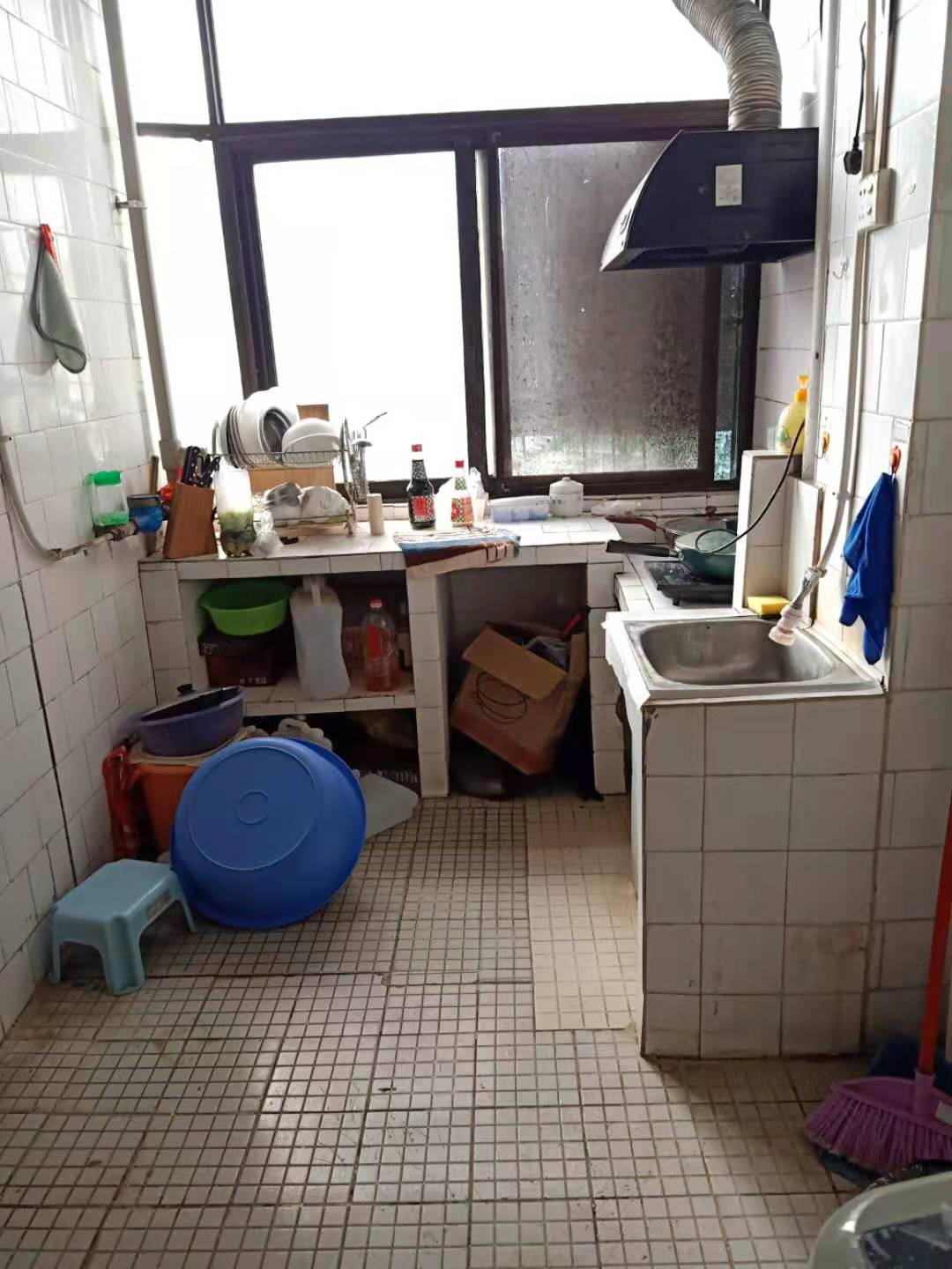 海府路海汽运输总公司红坎坡住宅区  3室2厅1卫    2000.0元/月室内图