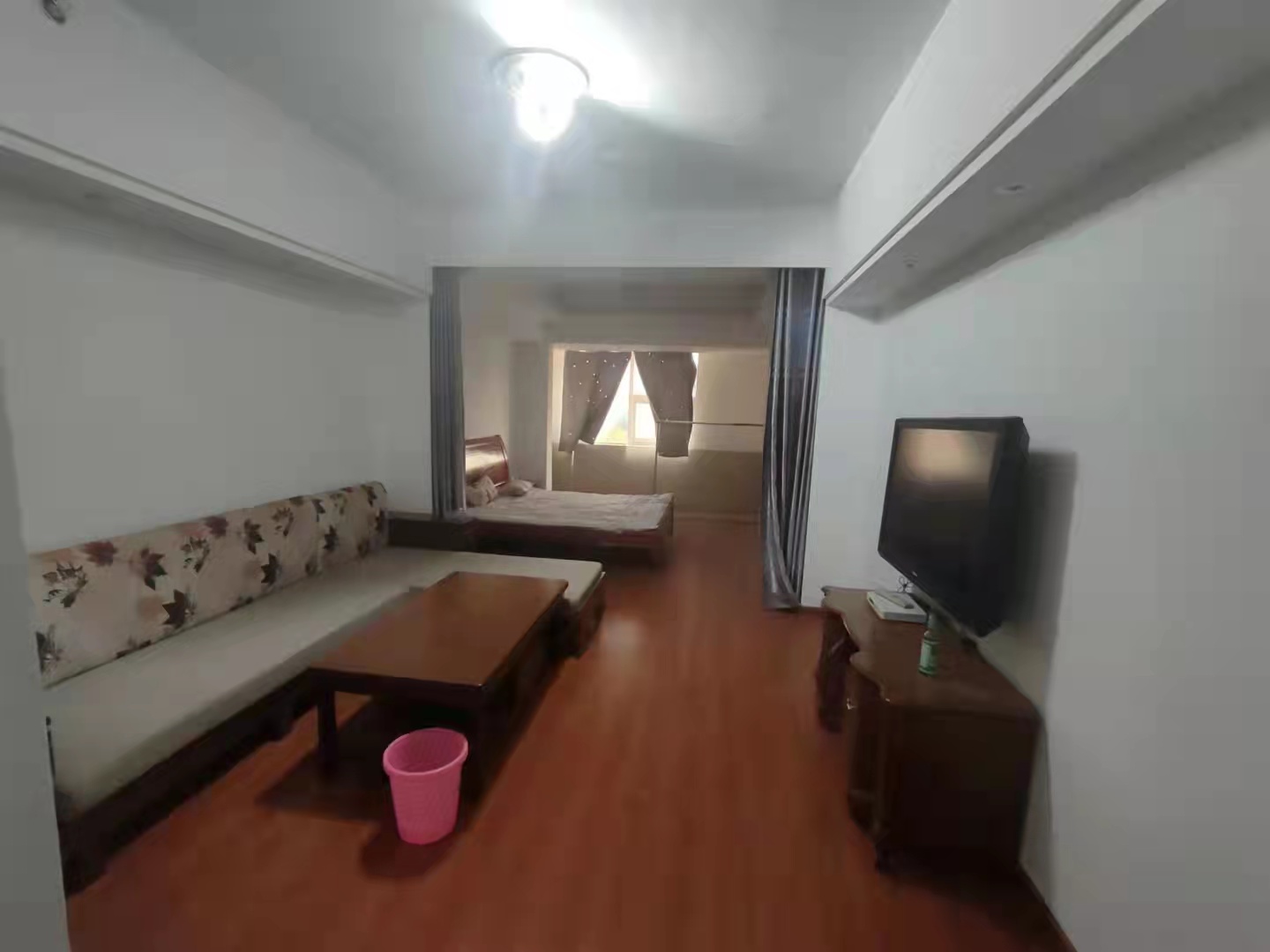 财智公馆大厦(瑞士国际酒店) 1室1厅1卫 900.0元/月 财智公馆大厦(瑞士国际酒店) 1室1厅1卫 900.0元/月室内图