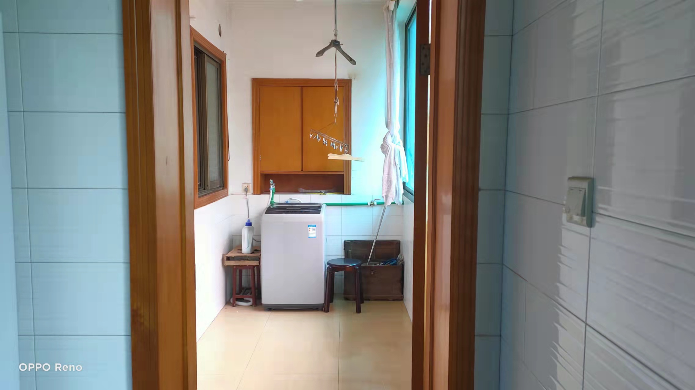 市人大政协机关大院住宅区(老市委) 3室2厅2卫 1600.0元/月 市人大政协机关大院住宅区(老市委) 3室2厅2卫 1600.0元/月室内图