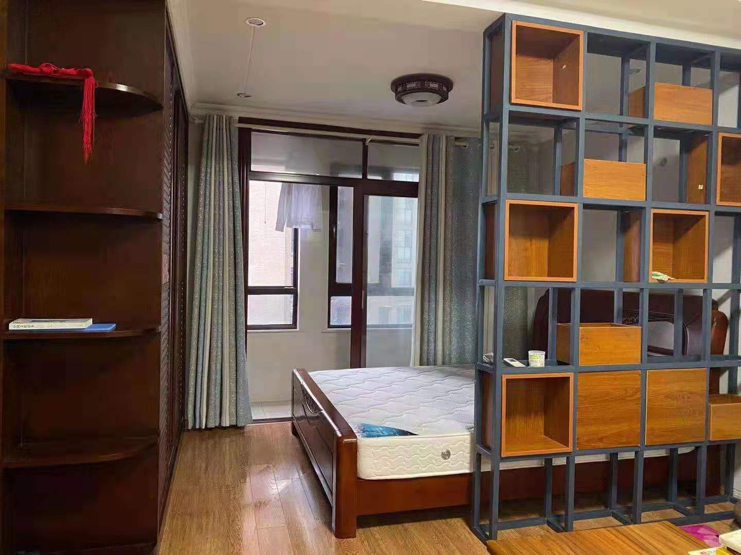 怡河园  1室1厅1卫    55.0万 怡河园  1室1厅1卫    55.0万客厅