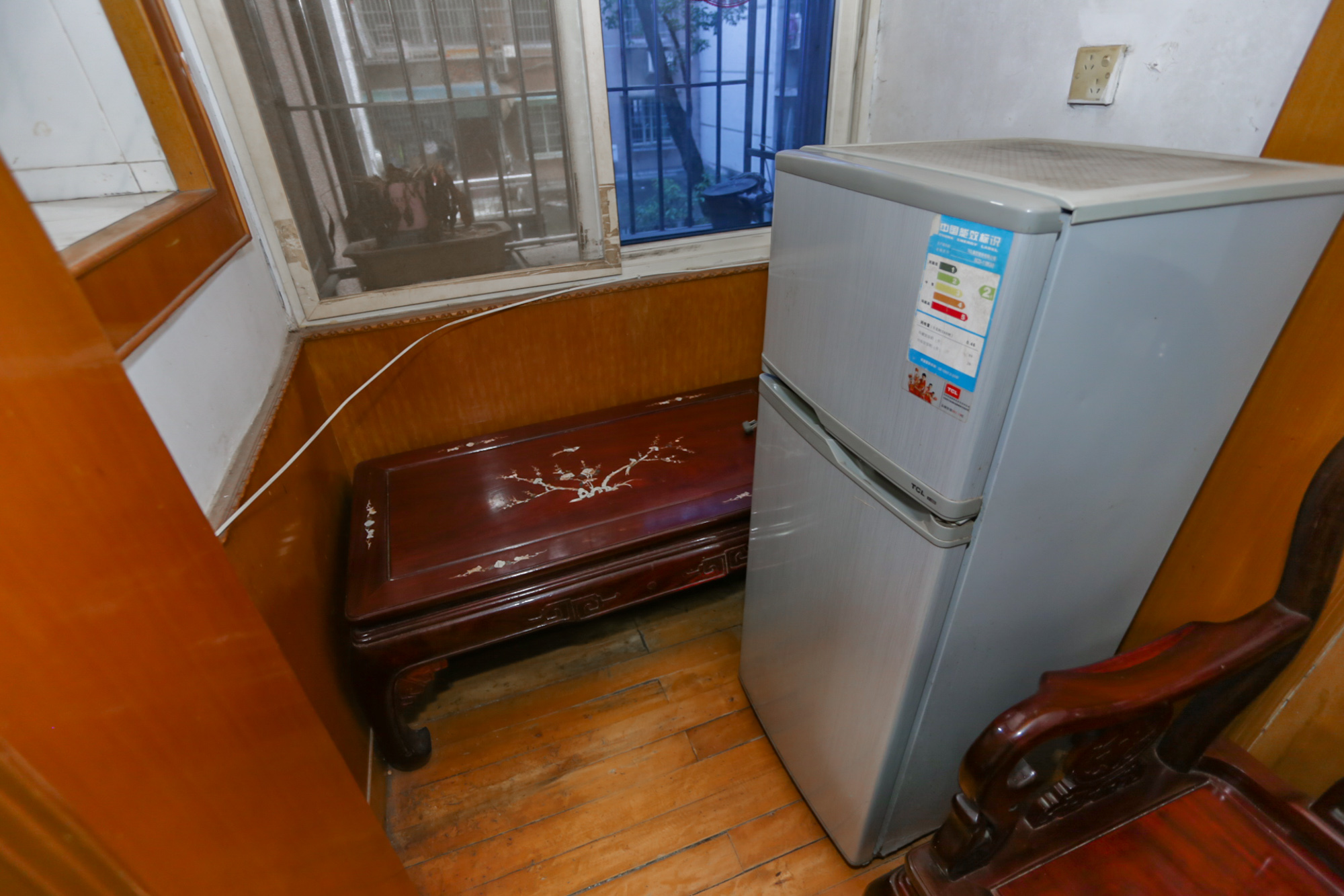 湘仪家园  3室2厅1卫    56.0万阳台