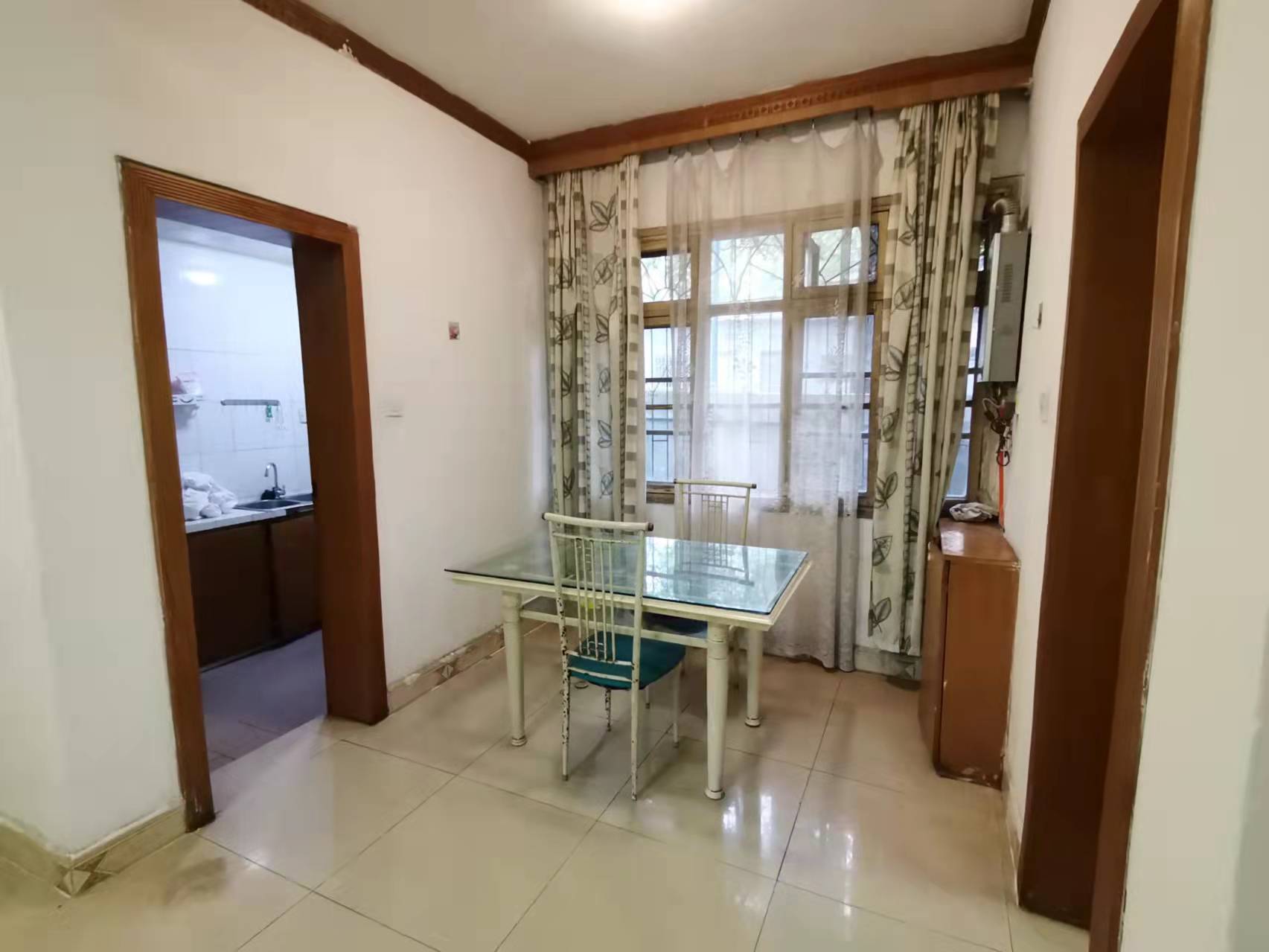 江滨社区 2室2厅1卫 800.0元/月 江滨社区 2室2厅1卫 800.0元/月室内图