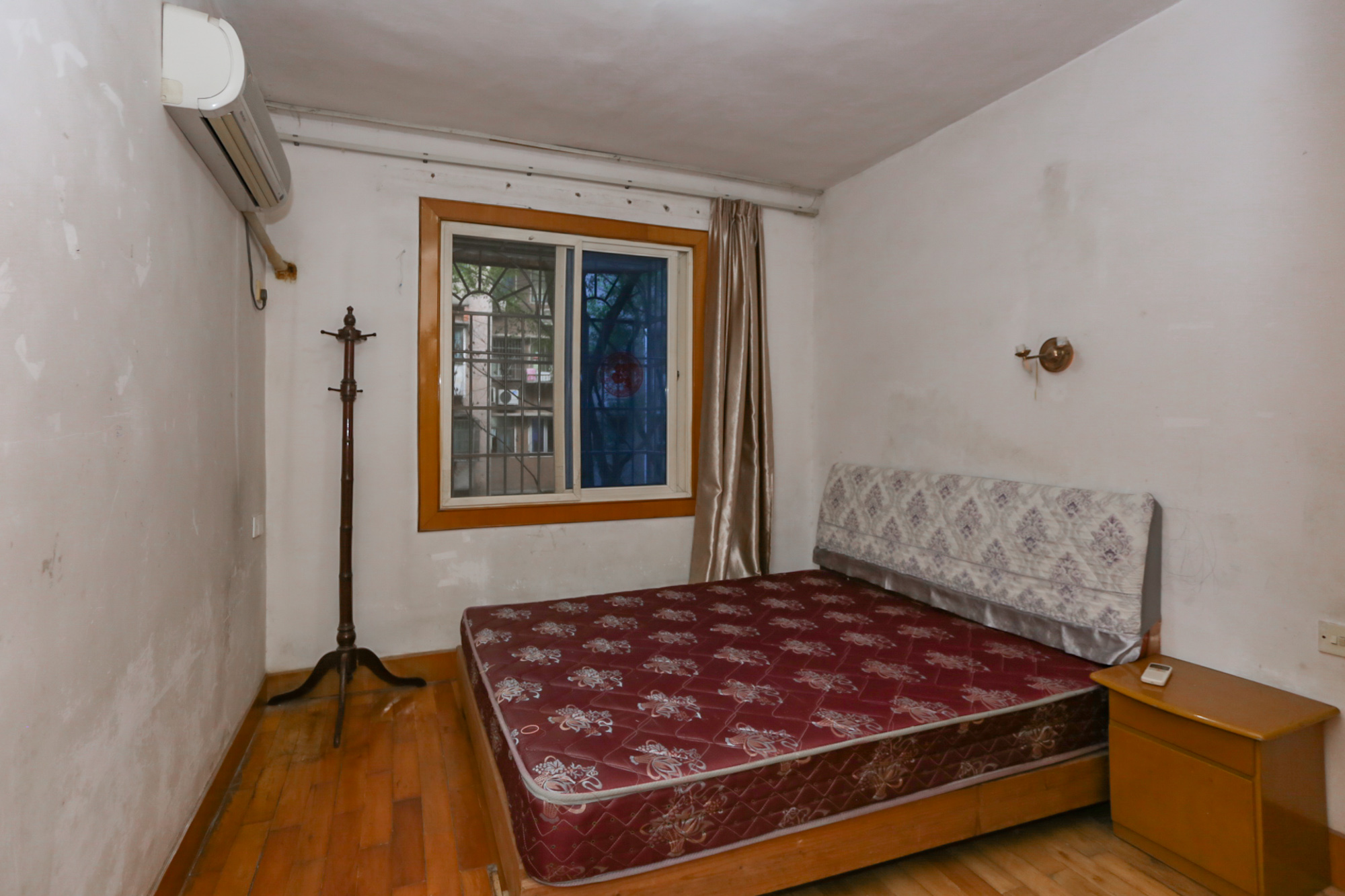 湘仪家园  3室2厅1卫    56.0万卧室