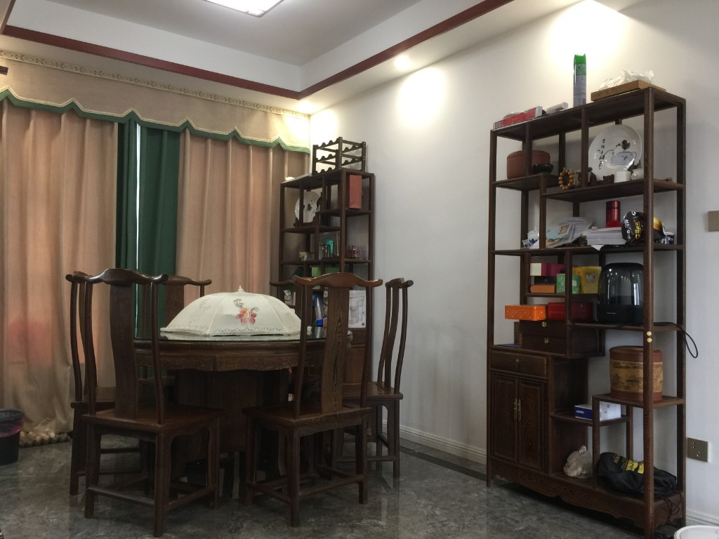 阳光世纪 3室2厅1卫 89.8万 阳光世纪 3室2厅1卫 89.8万客厅