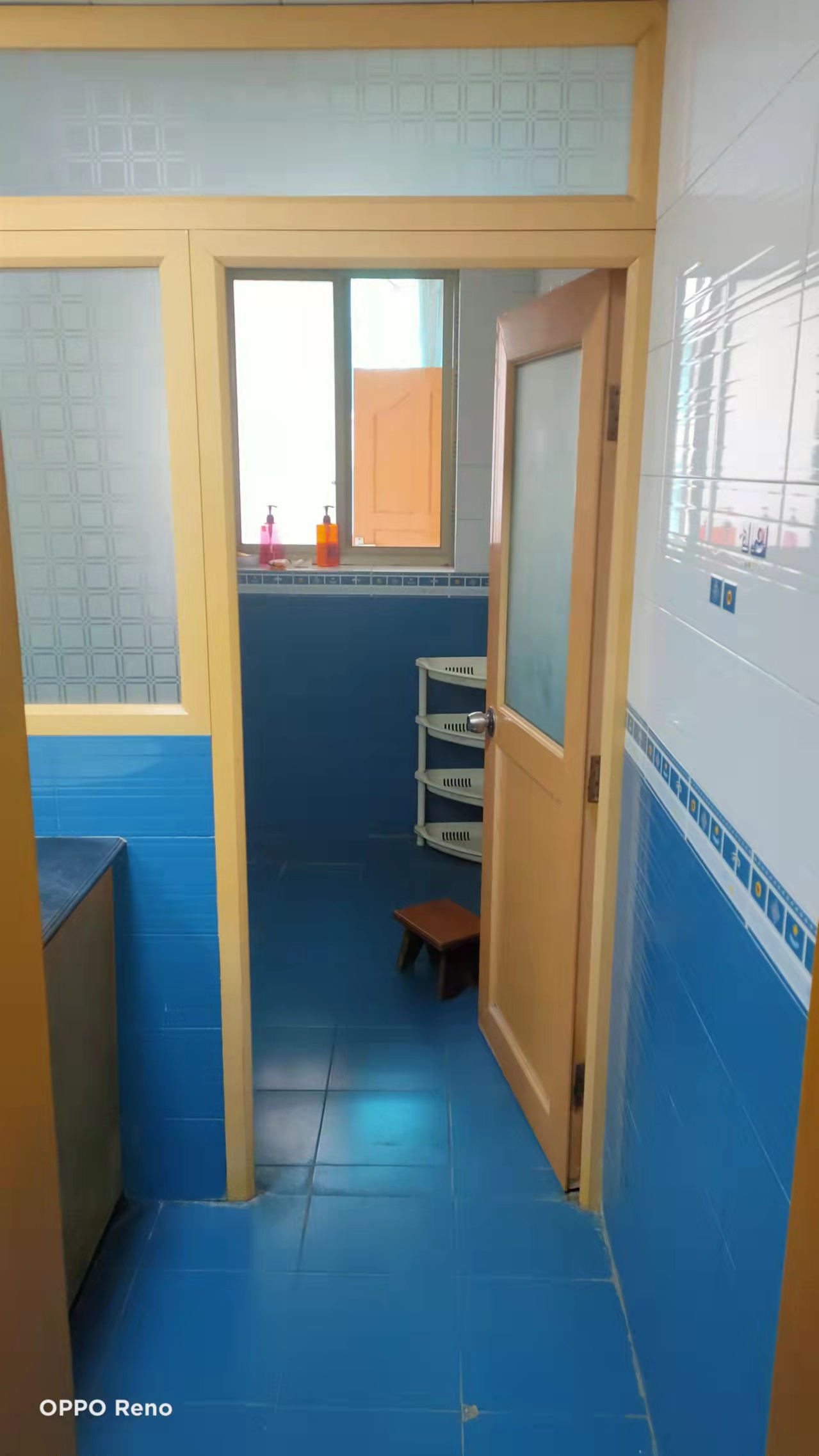 市人大政协机关大院住宅区(老市委) 3室2厅2卫 1600.0元/月 市人大政协机关大院住宅区(老市委) 3室2厅2卫 1600.0元/月室内图