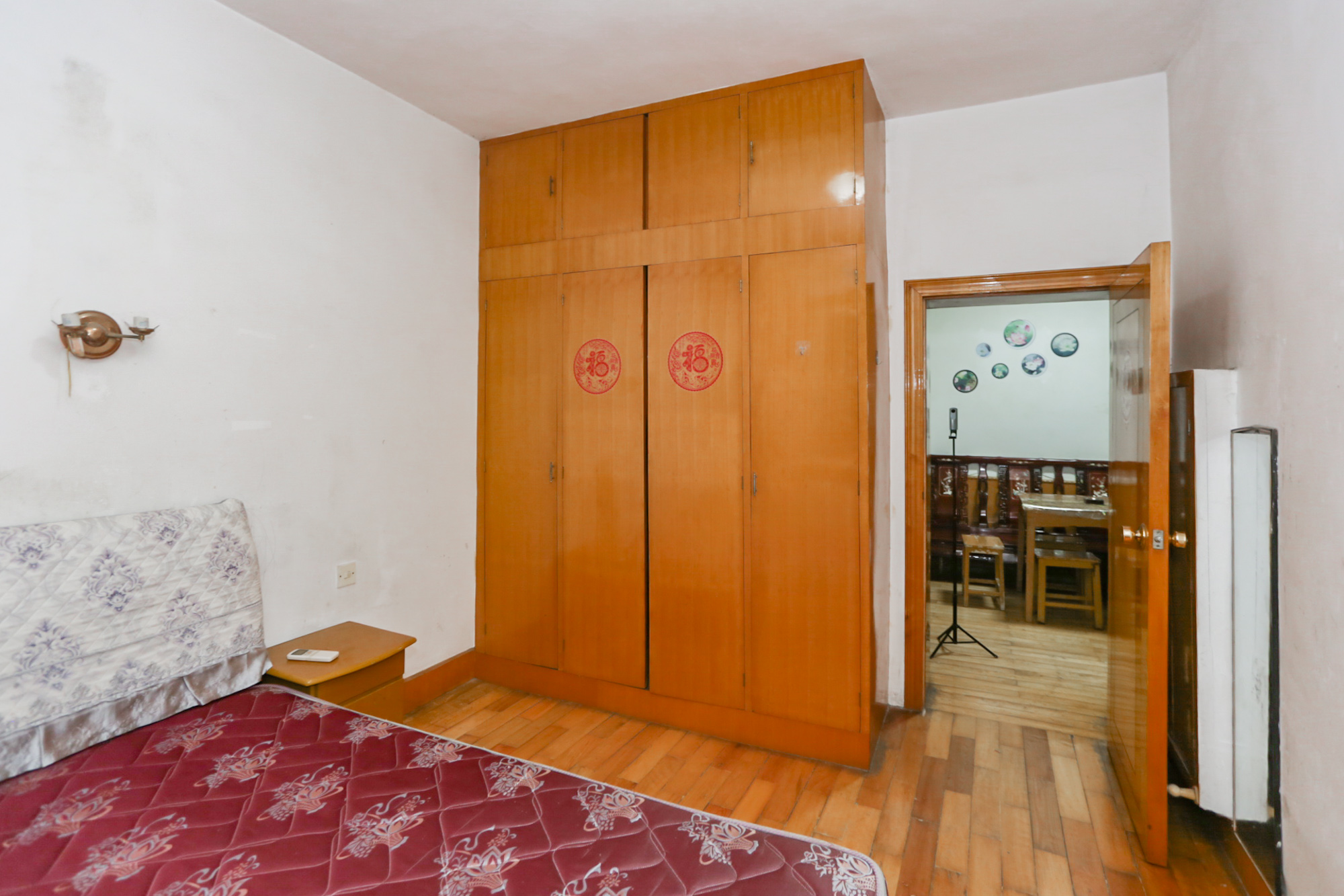 湘仪家园  3室2厅1卫    56.0万卧室