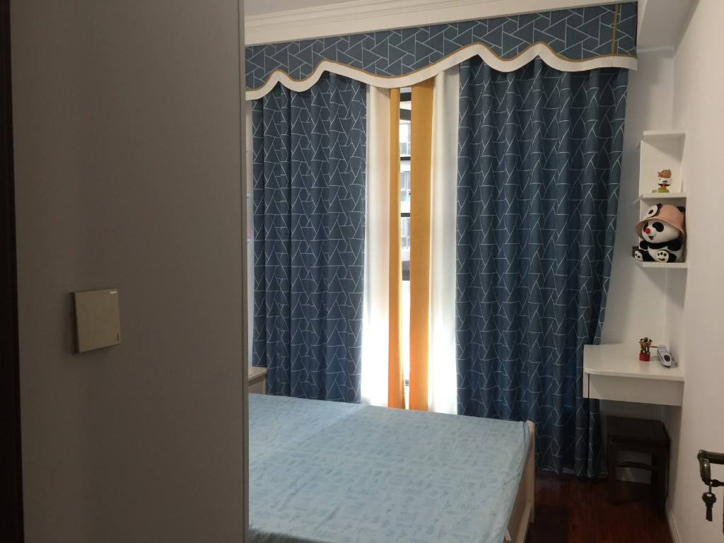 阳光世纪 3室2厅1卫 89.8万 阳光世纪 3室2厅1卫 89.8万卧室