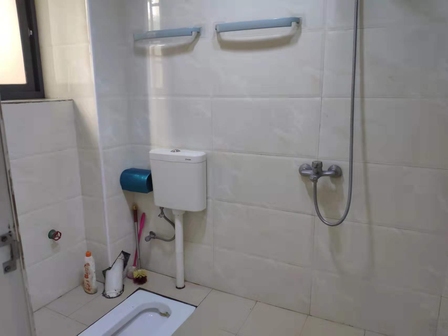 金柘小区  2室1厅1卫    1300.0元/月 金柘小区  2室1厅1卫    1300.0元/月室内图