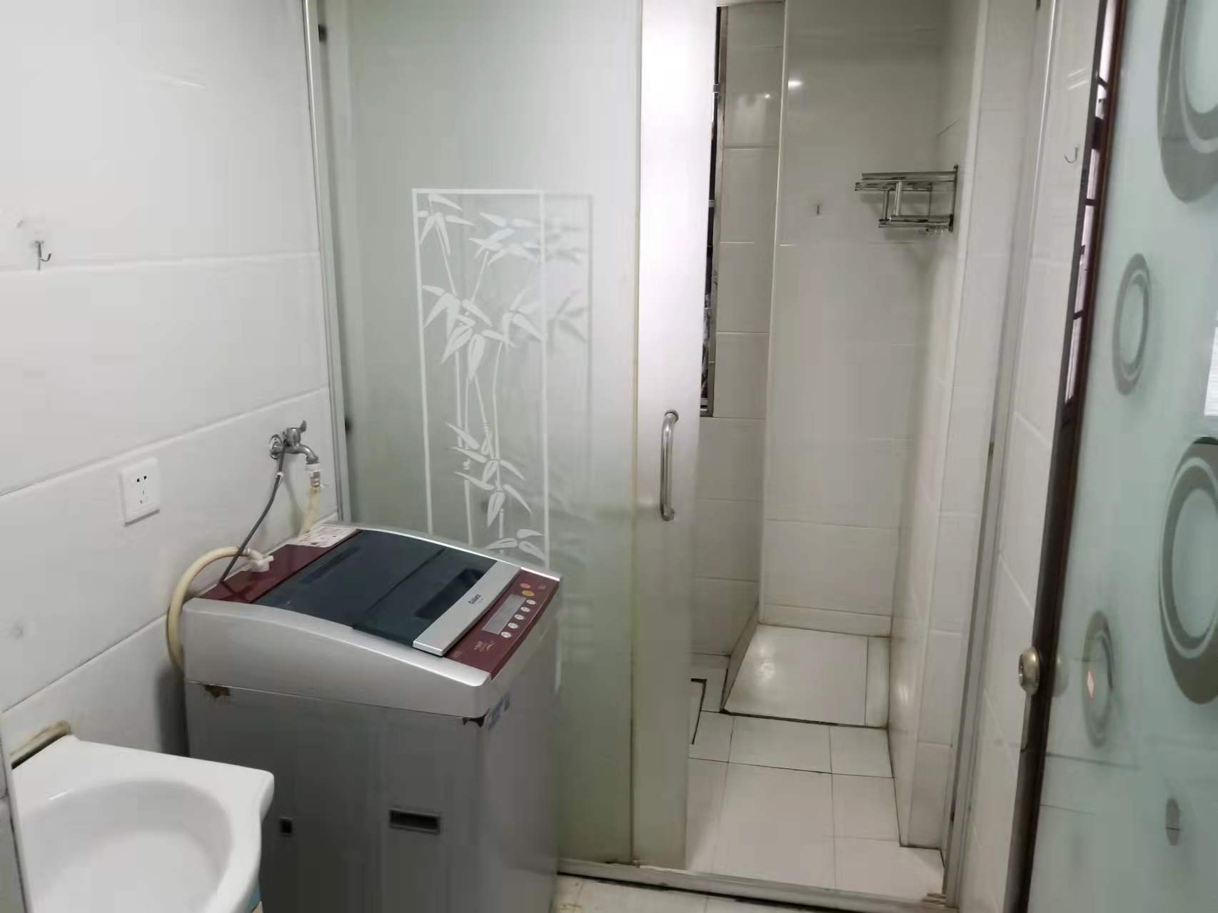 君馨名邸 2室2厅1卫 1400.0元/月 君馨名邸 2室2厅1卫 1400.0元/月室内图