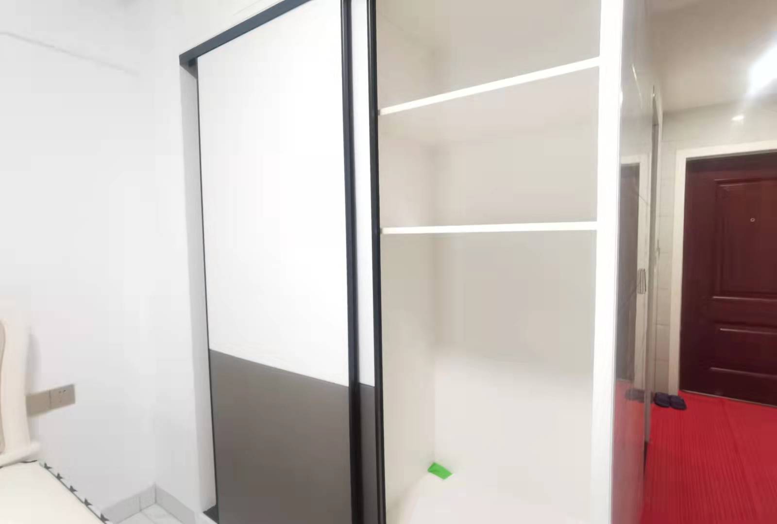 鑫天国际(鑫天偶遇)  1室1厅1卫    1800.0元/月 鑫天国际(鑫天偶遇)  1室1厅1卫    1800.0元/月室内图