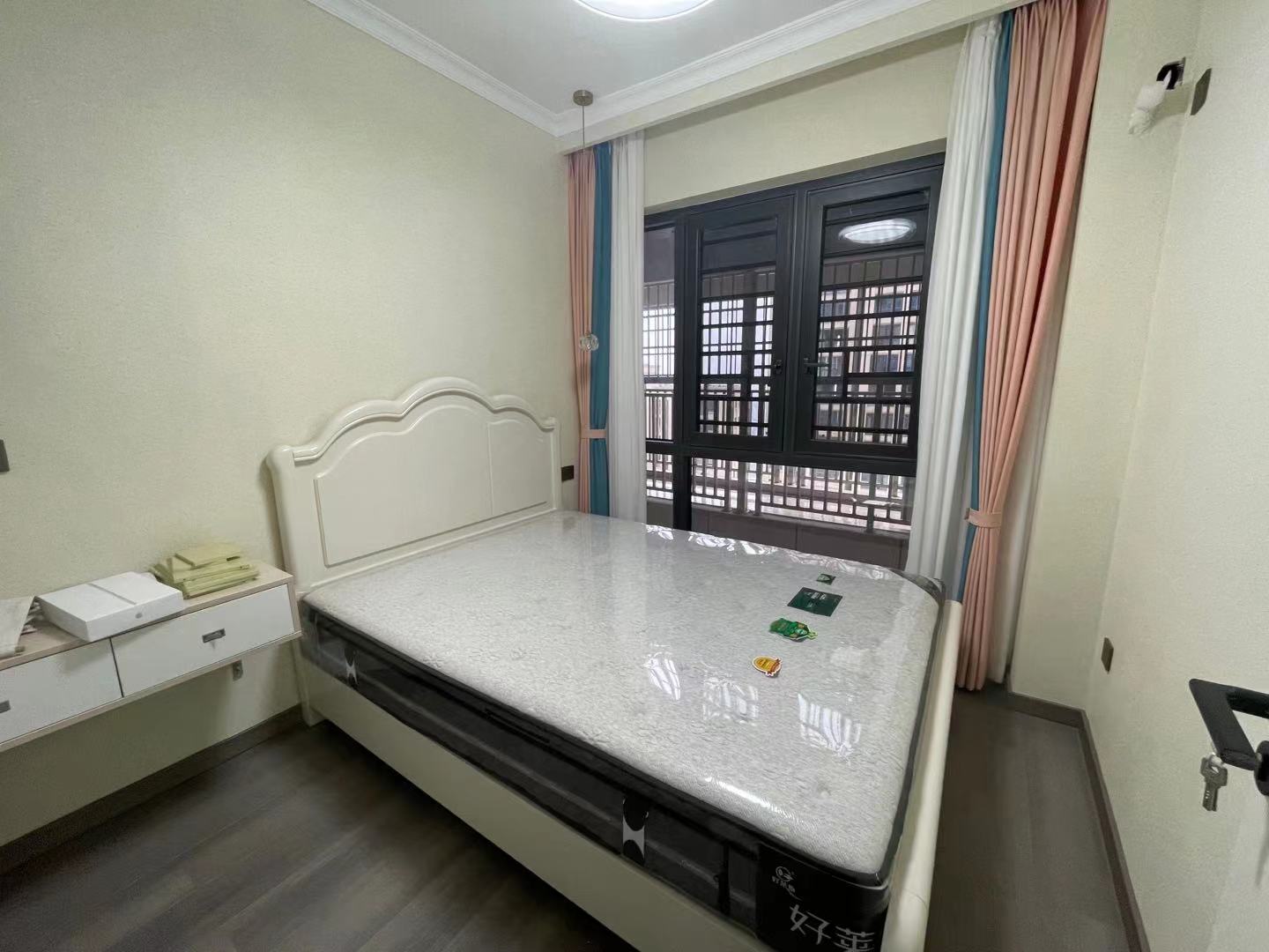 和顺嘉苑 3室2厅2卫 90.0万 和顺嘉苑 3室2厅2卫 90.0万卧室