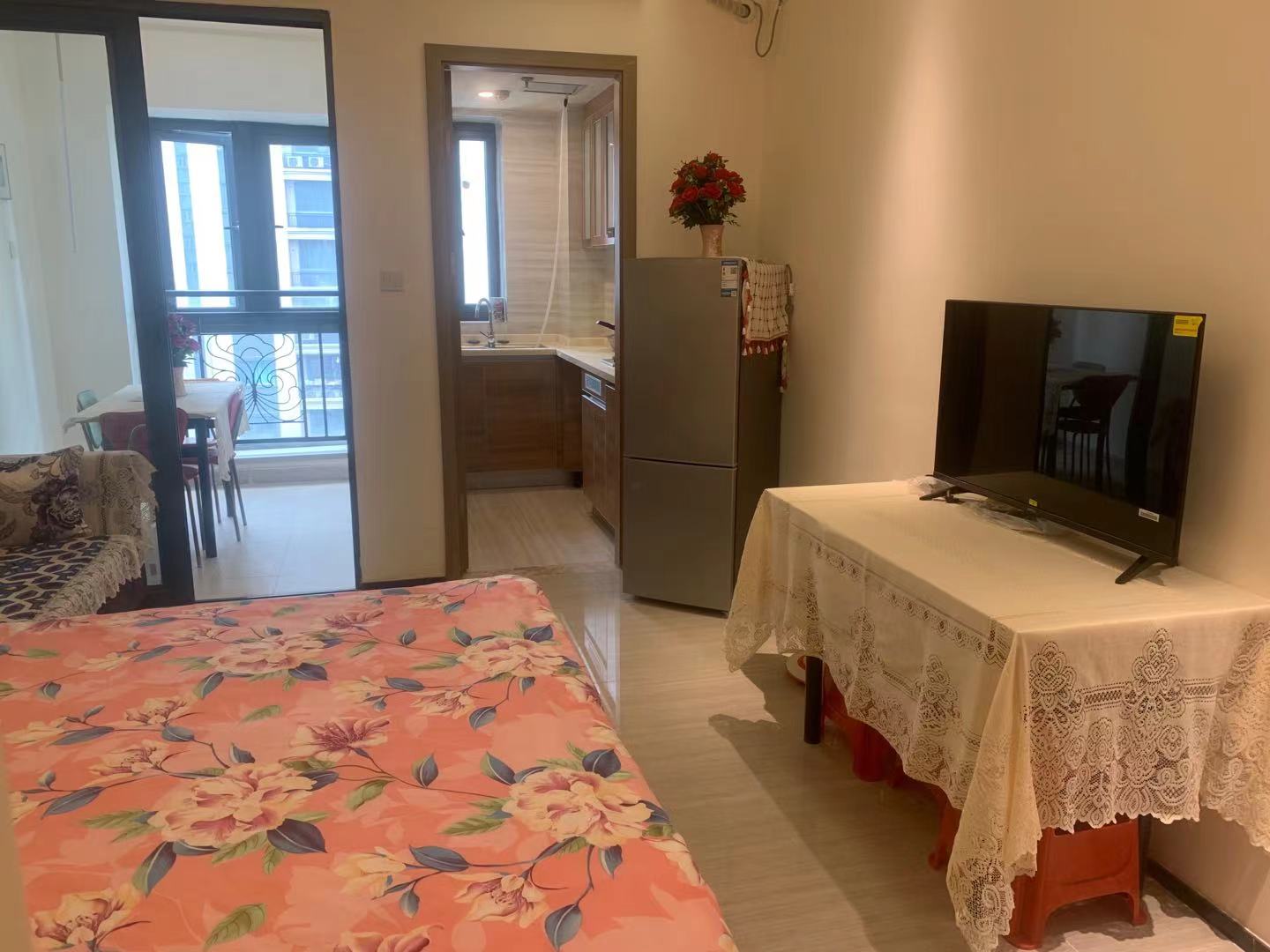 恒大绿洲 1室1厅1卫 1500.0元/月 恒大绿洲 1室1厅1卫 1500.0元/月室内图