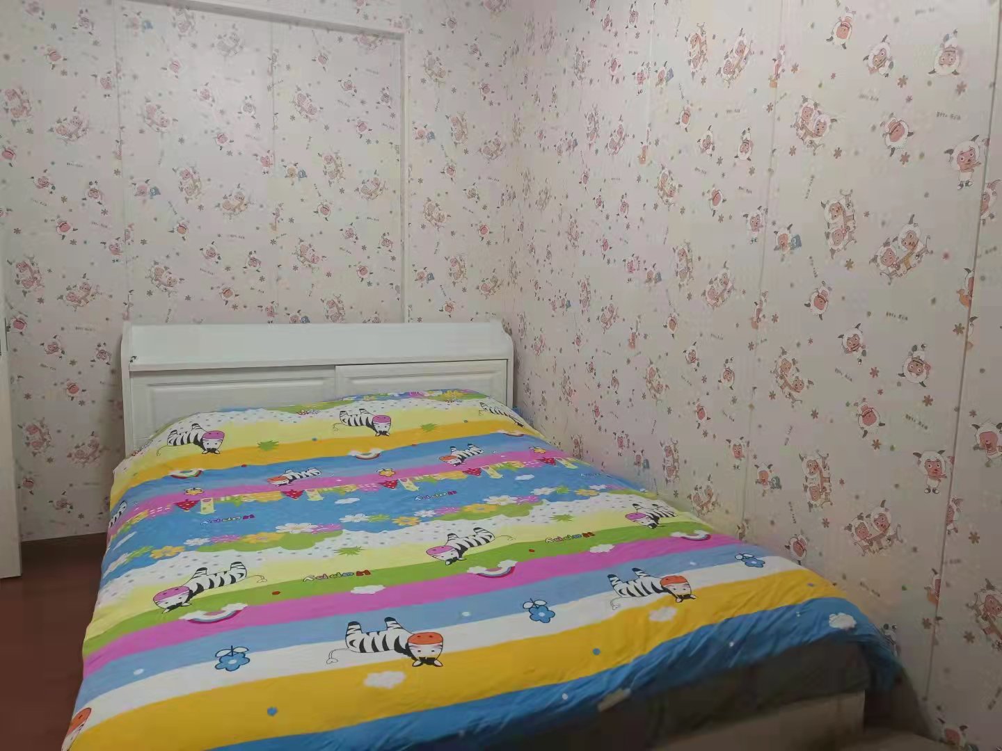 华府世家 2室2厅1卫 58.80万 华府世家 2室2厅1卫 58.80万卫生间