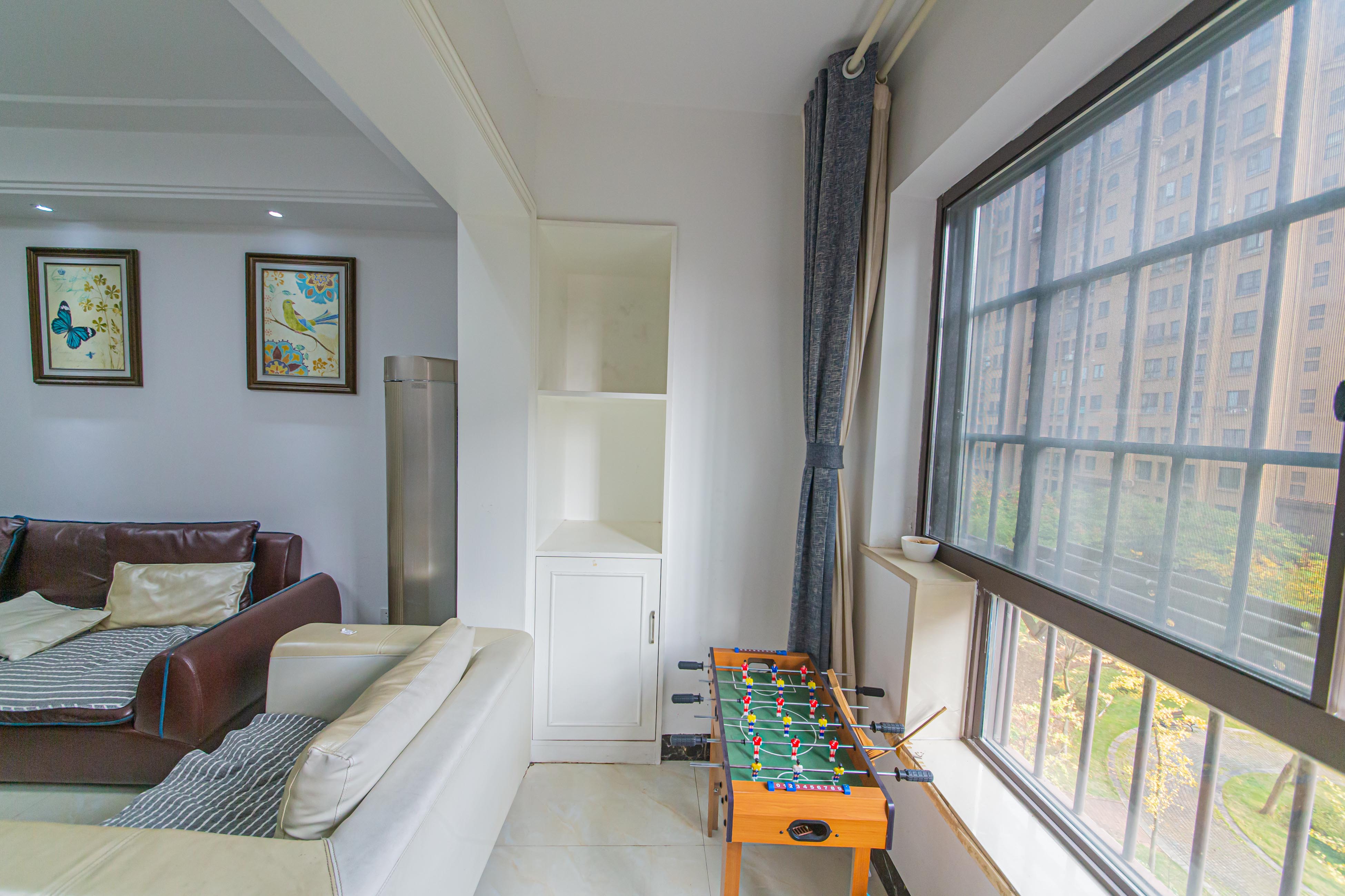 中信凯旋蓝岸（中信新城三期）  3室2厅1卫    95.0万阳台