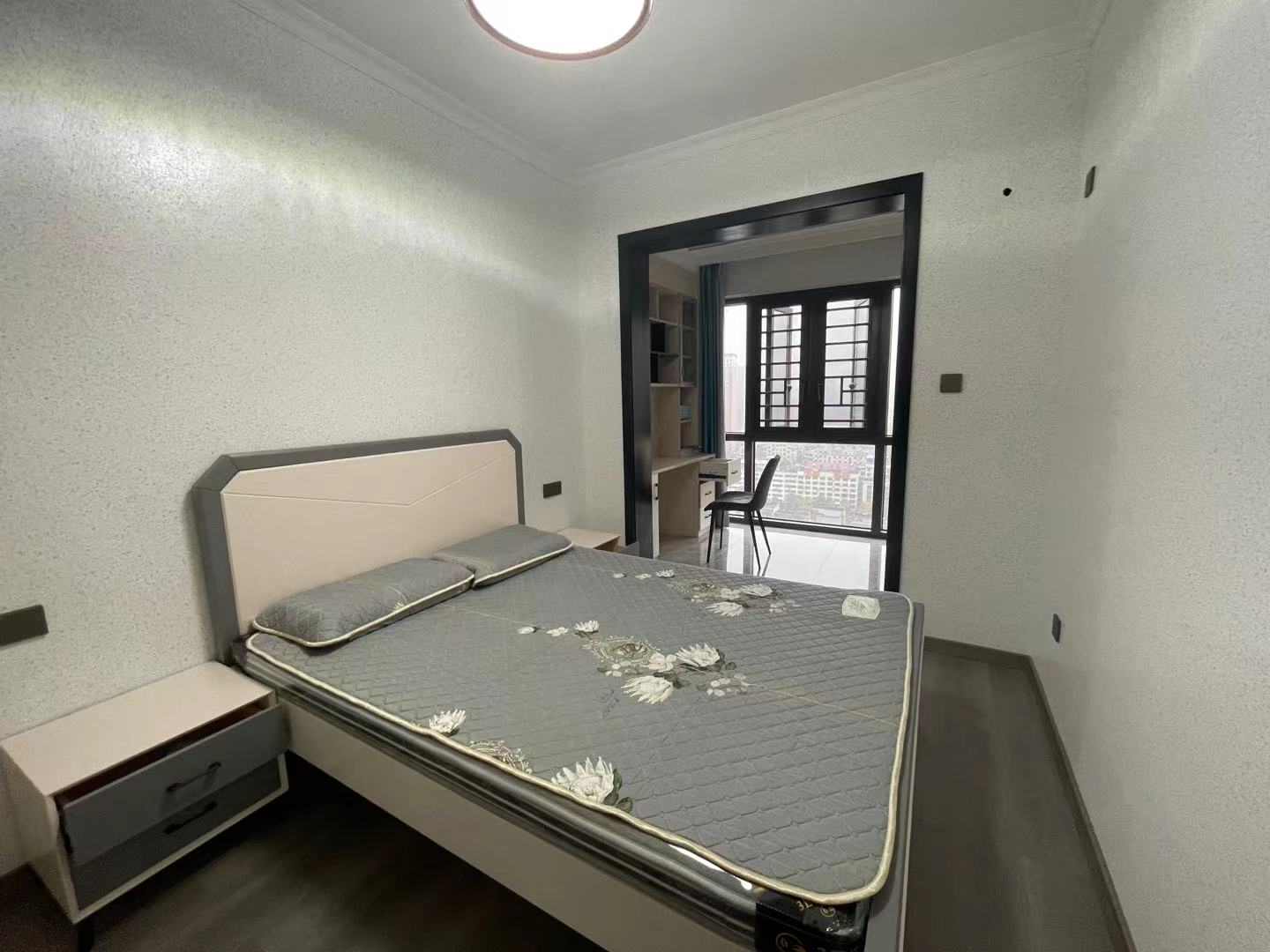 和顺嘉苑 3室2厅2卫 90.0万 和顺嘉苑 3室2厅2卫 90.0万卧室