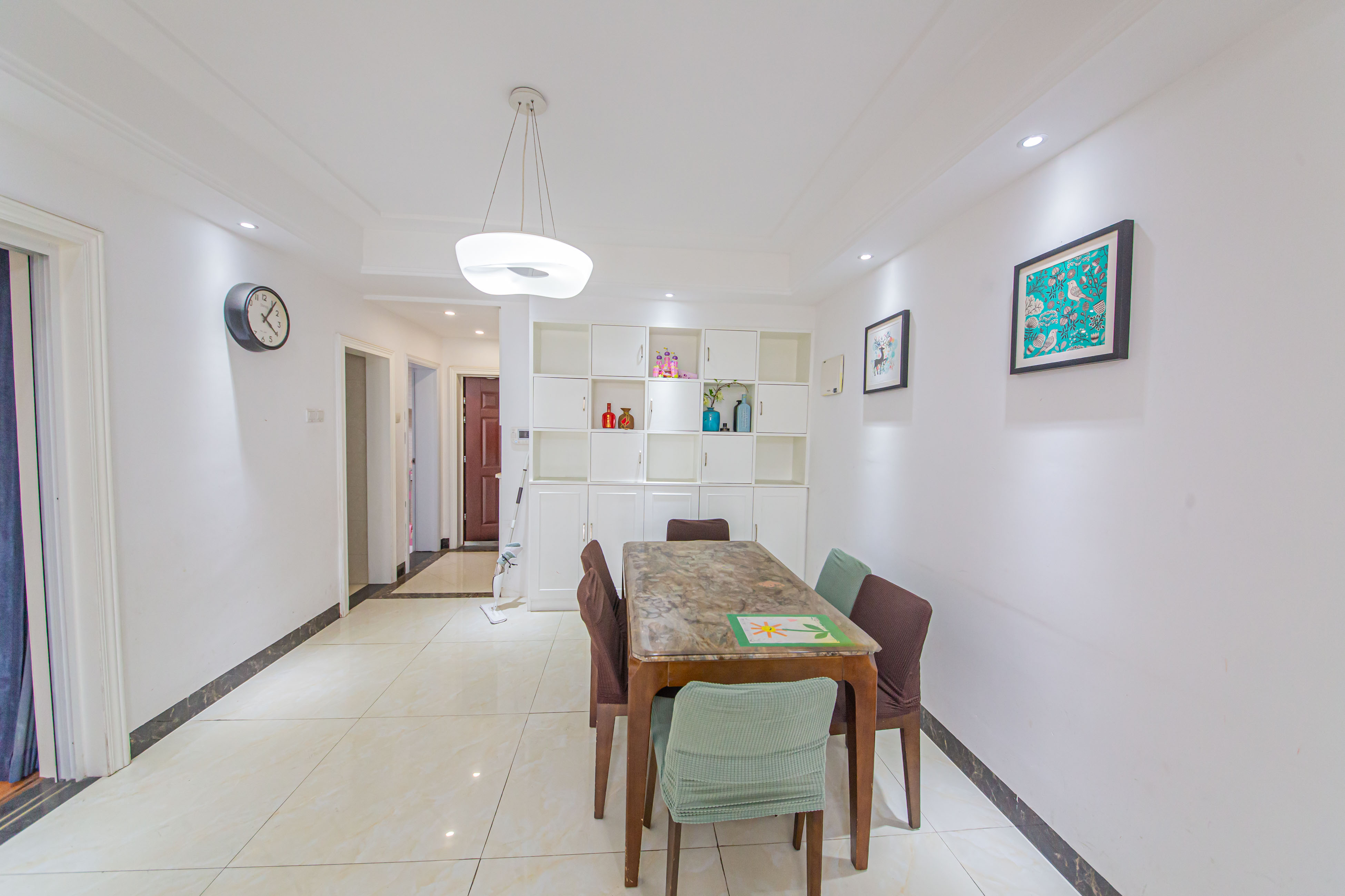 中信凯旋蓝岸（中信新城三期）  3室2厅1卫    95.0万客厅