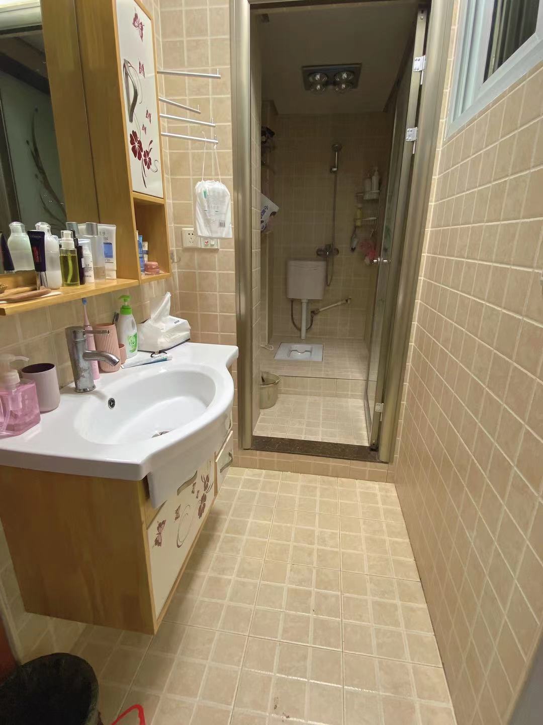 文化园三期 2室1厅1卫 1200.0元/月 文化园三期 2室1厅1卫 1200.0元/月室内图