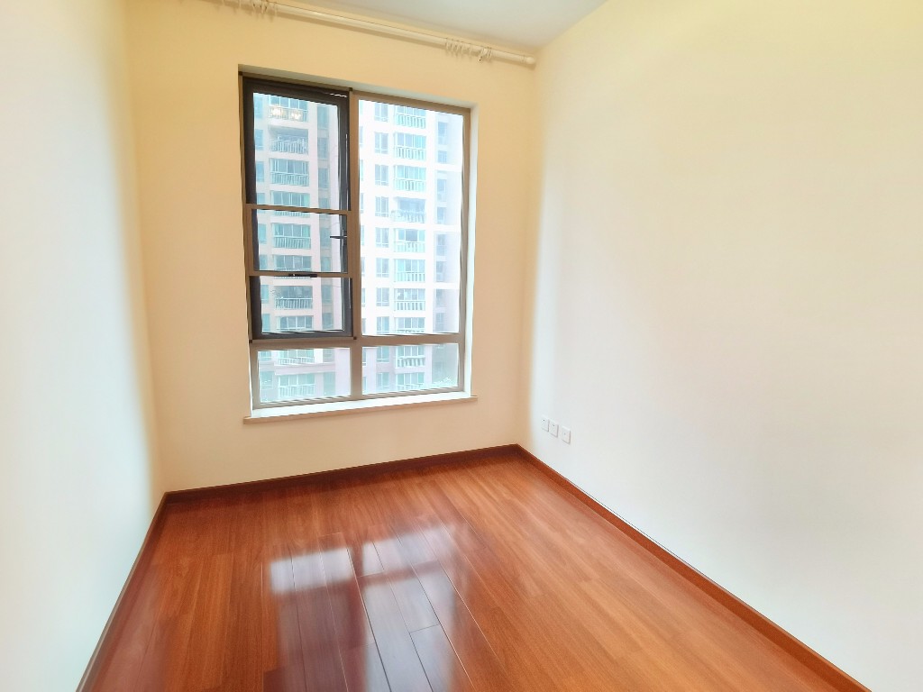 晋合湘水湾三期 4室2厅2卫 115.0万 晋合湘水湾三期 4室2厅2卫 115.0万客厅