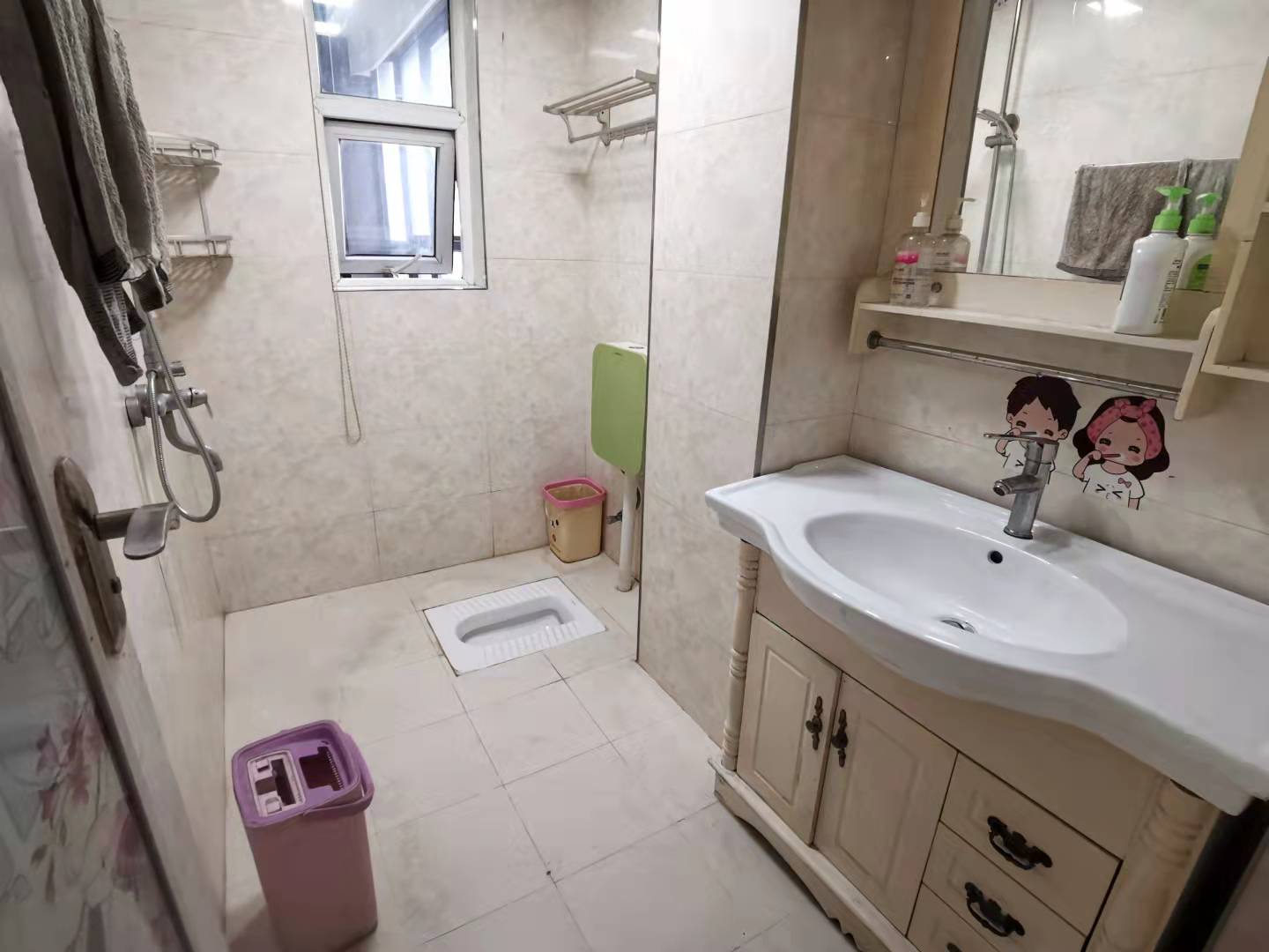 美的城二期 3室2厅2卫 59.8万 美的城二期 3室2厅2卫 59.8万客厅