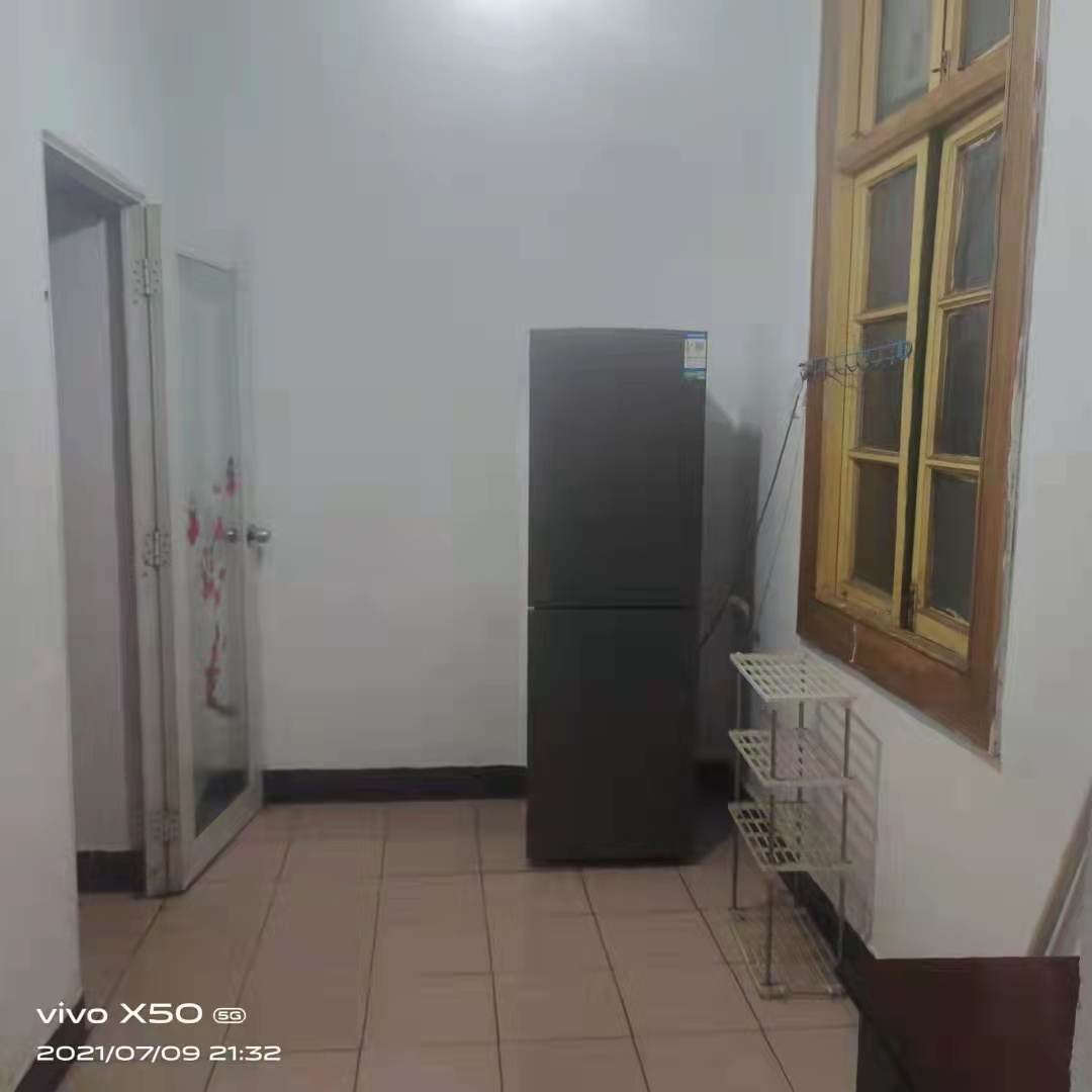 陡岭坡 2室2厅1卫 800.00元/月 陡岭坡 2室2厅1卫 800.00元/月室内图