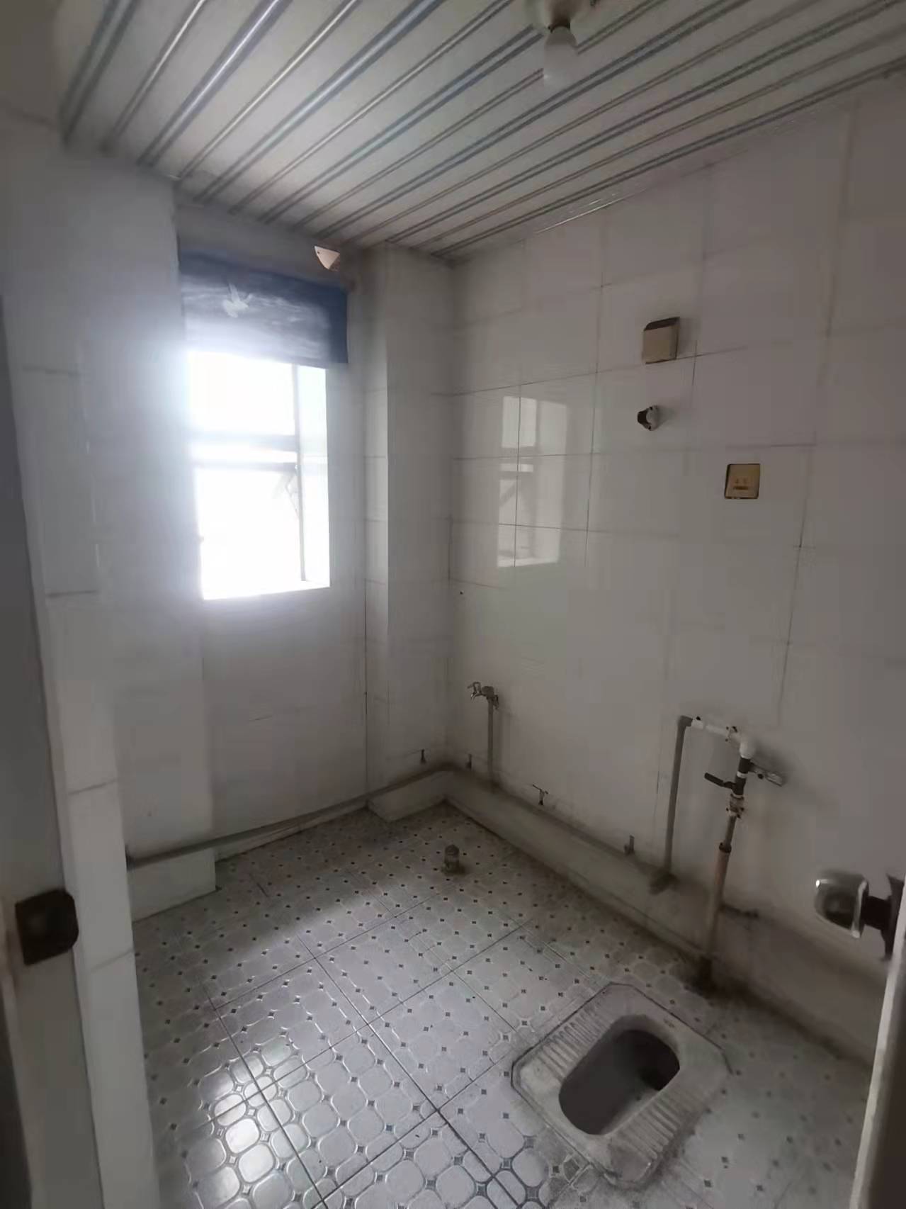 阳光紫薇园 4室2厅1卫 1800.0元/月 阳光紫薇园 4室2厅1卫 1800.0元/月室内图