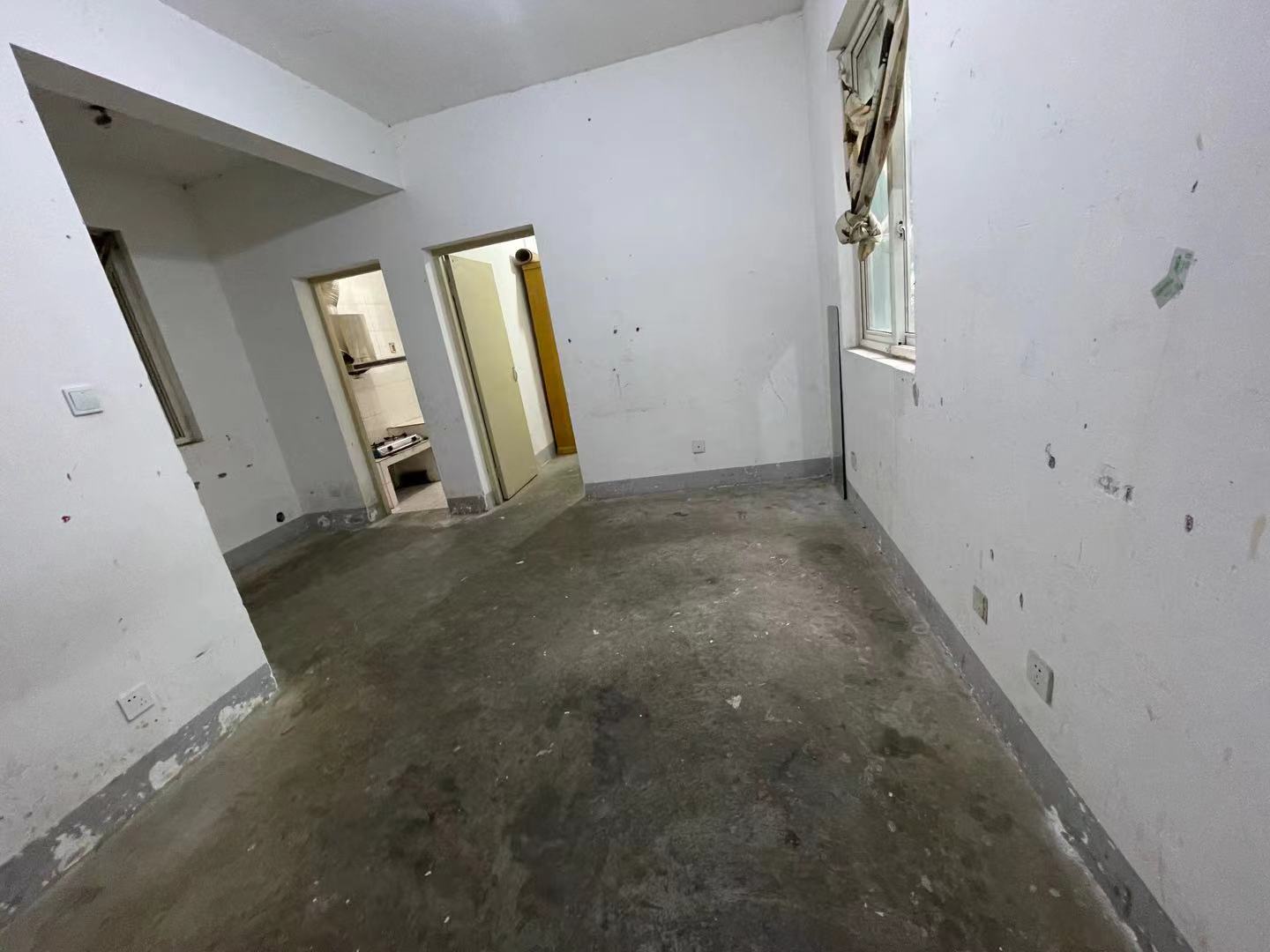 二江花园  1室1厅1卫   1200.00元/月 二江花园  1室1厅1卫   1200.00元/月室内图