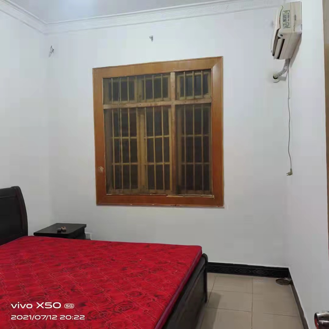 陡岭坡 2室2厅1卫 800.00元/月 陡岭坡 2室2厅1卫 800.00元/月室内图