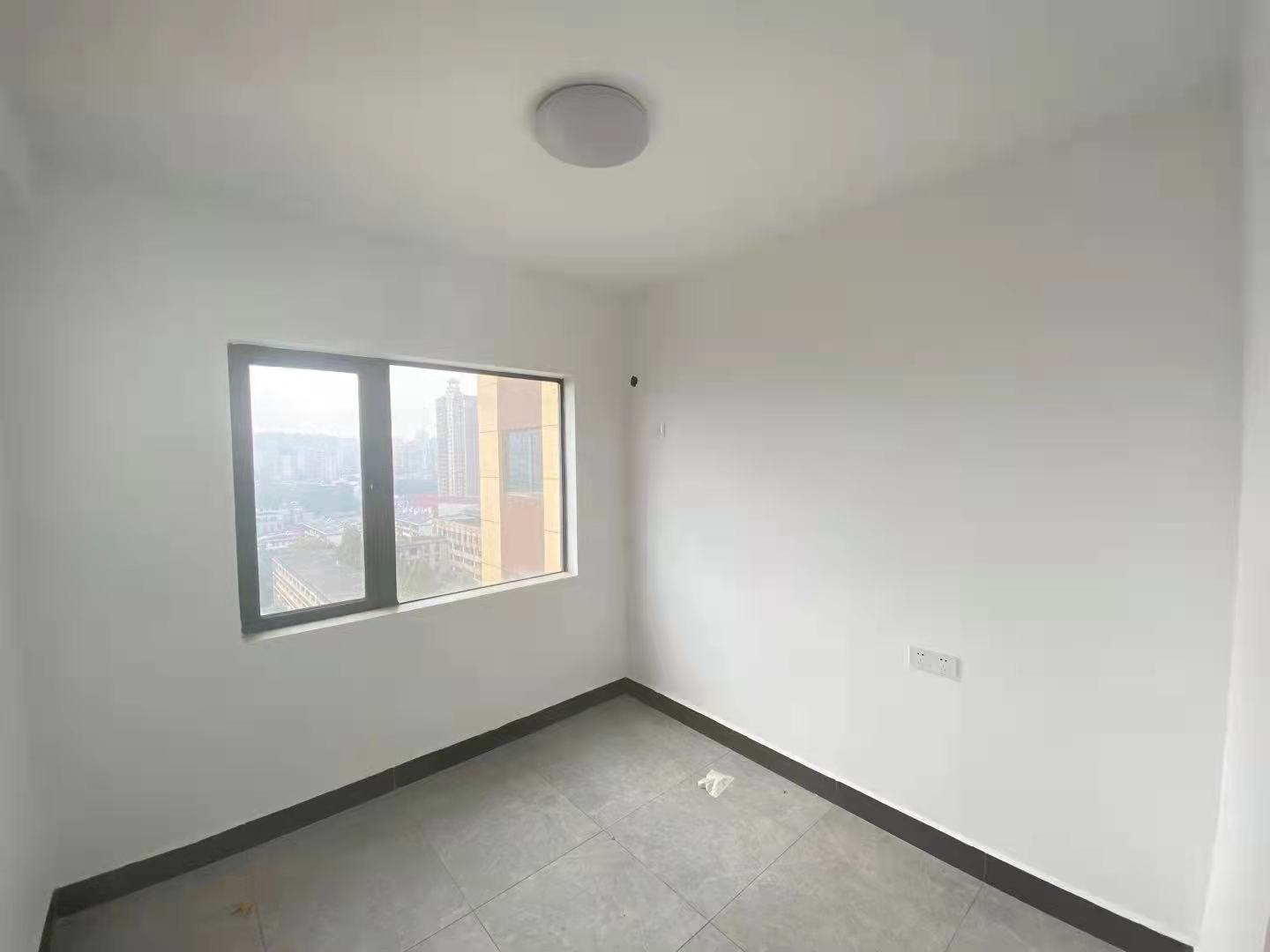 中国铁建18公馆（常青嘉苑）  3室2厅1卫    2600.0元/月室内图