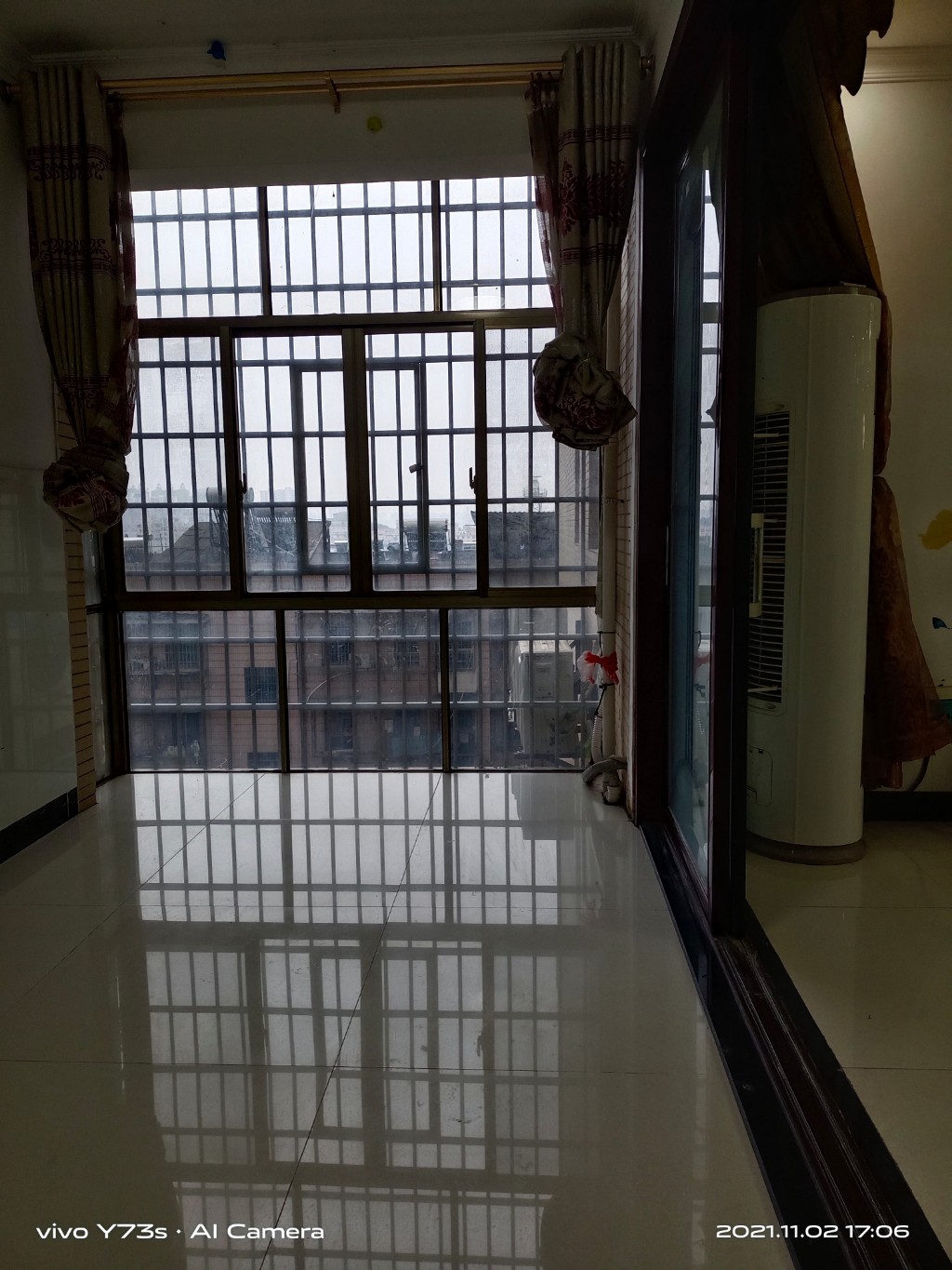 一品恒城  3室2厅2卫    97.0万 一品恒城  3室2厅2卫    97.0万阳台