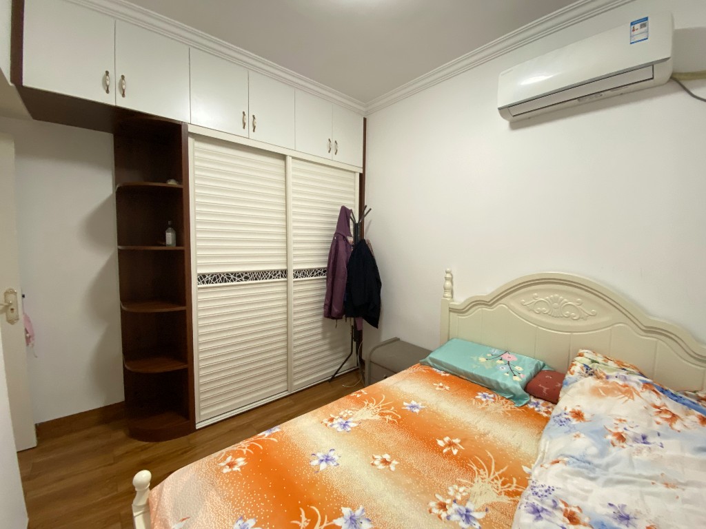 中建御山和苑 3室2厅2卫 76.8万 中建御山和苑 3室2厅2卫 76.8万客厅