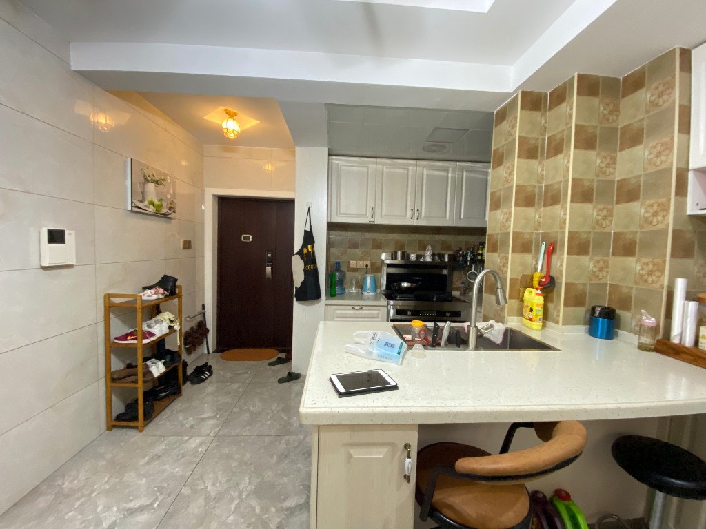 中建御山和苑 3室2厅2卫 76.8万 中建御山和苑 3室2厅2卫 76.8万客厅