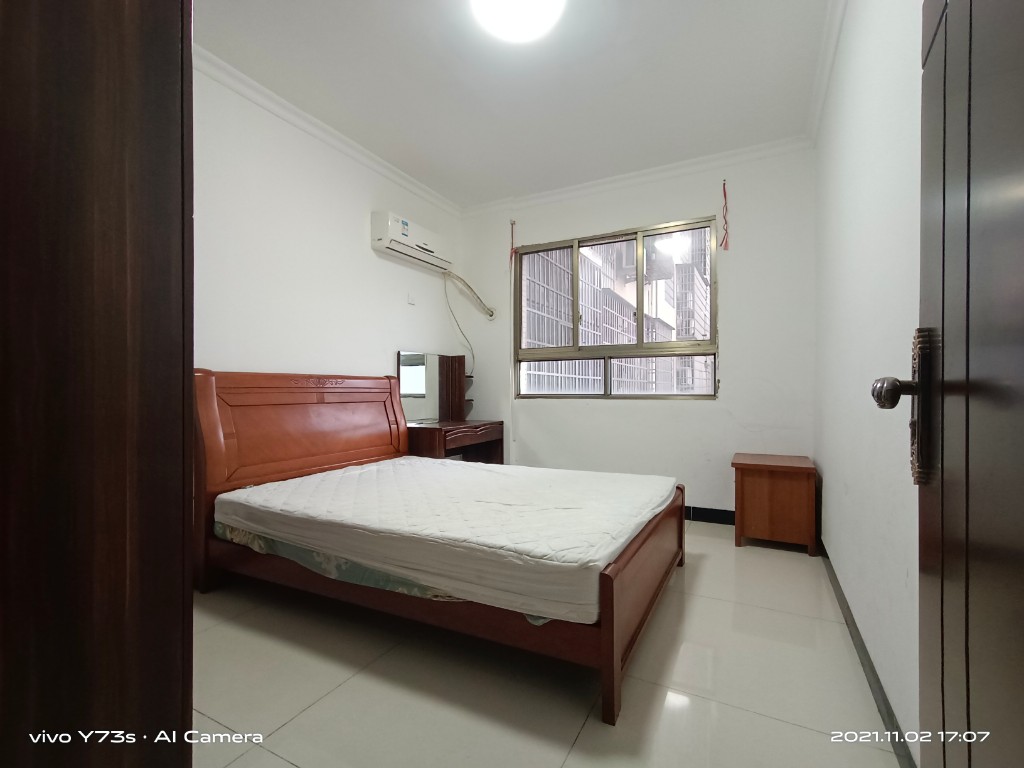 一品恒城  3室2厅2卫    97.0万 一品恒城  3室2厅2卫    97.0万卧室