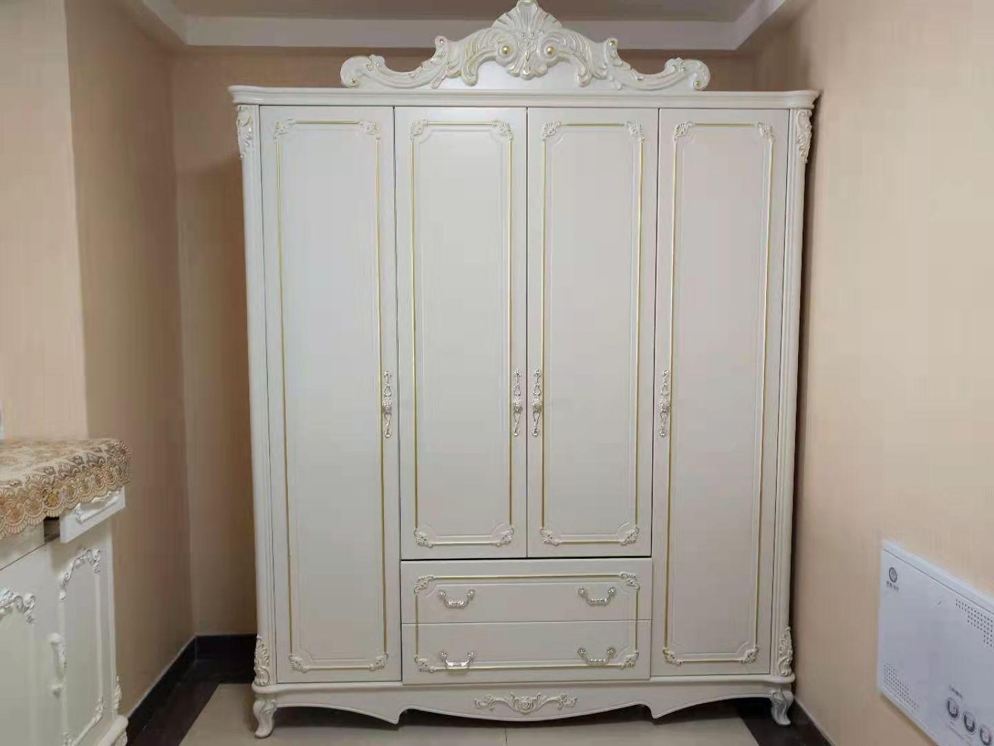 东塘瑞府 1室1厅1卫 2300.0元/月 东塘瑞府 1室1厅1卫 2300.0元/月室内图