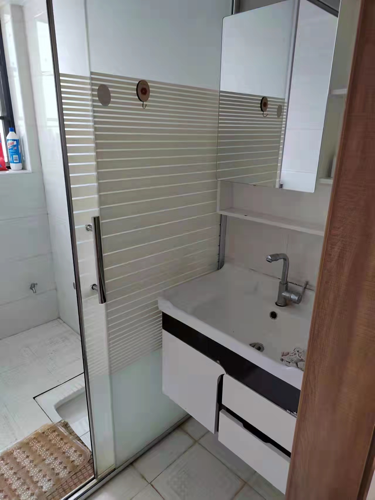 雄森国际 2室2厅1卫 2200.0元/月 雄森国际 2室2厅1卫 2200.0元/月室内图