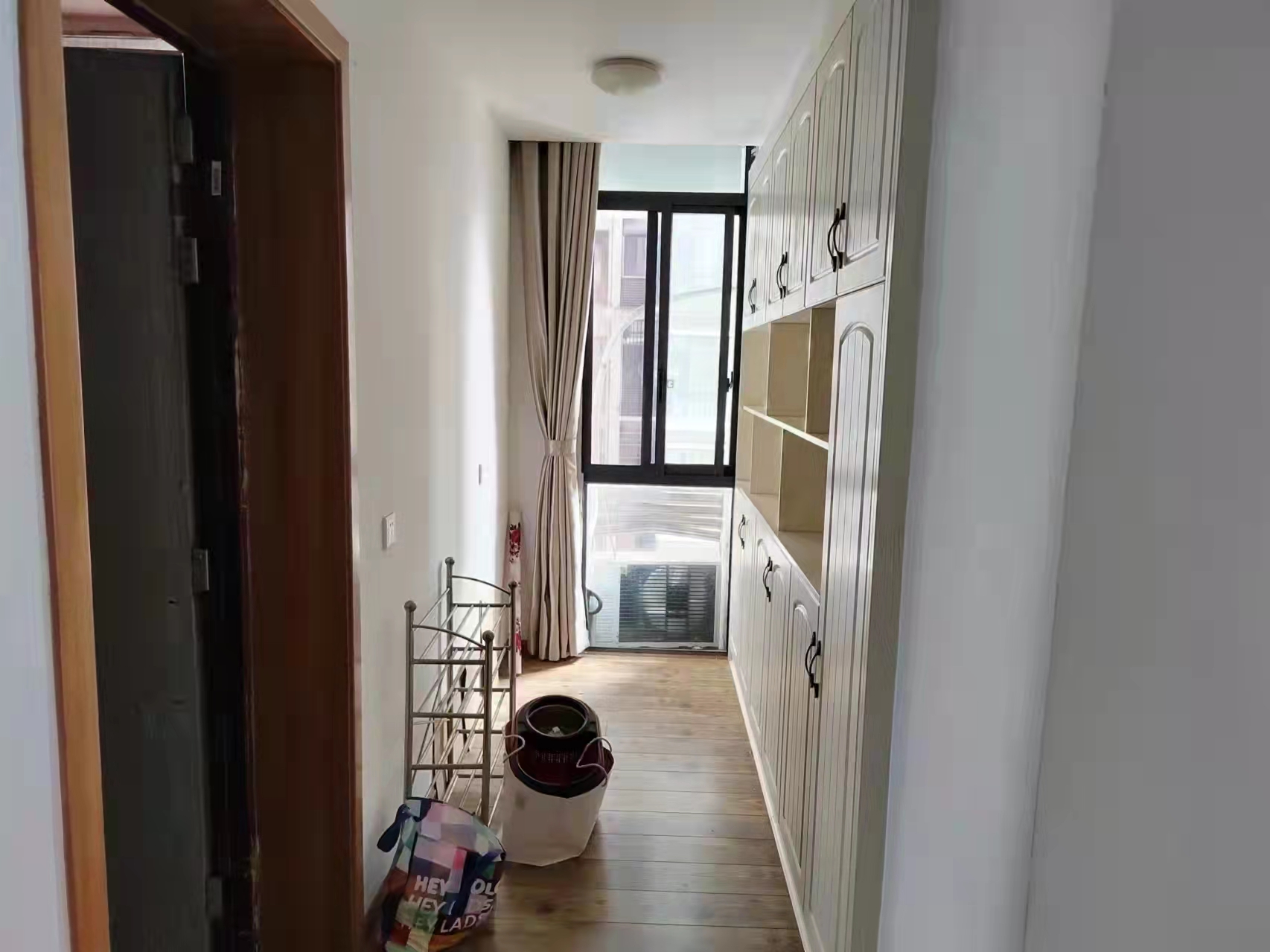 雄森国际 2室2厅1卫 2200.0元/月 雄森国际 2室2厅1卫 2200.0元/月室内图