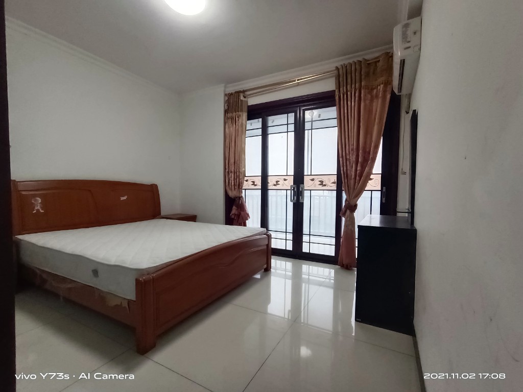 一品恒城  3室2厅2卫    97.0万 一品恒城  3室2厅2卫    97.0万卧室