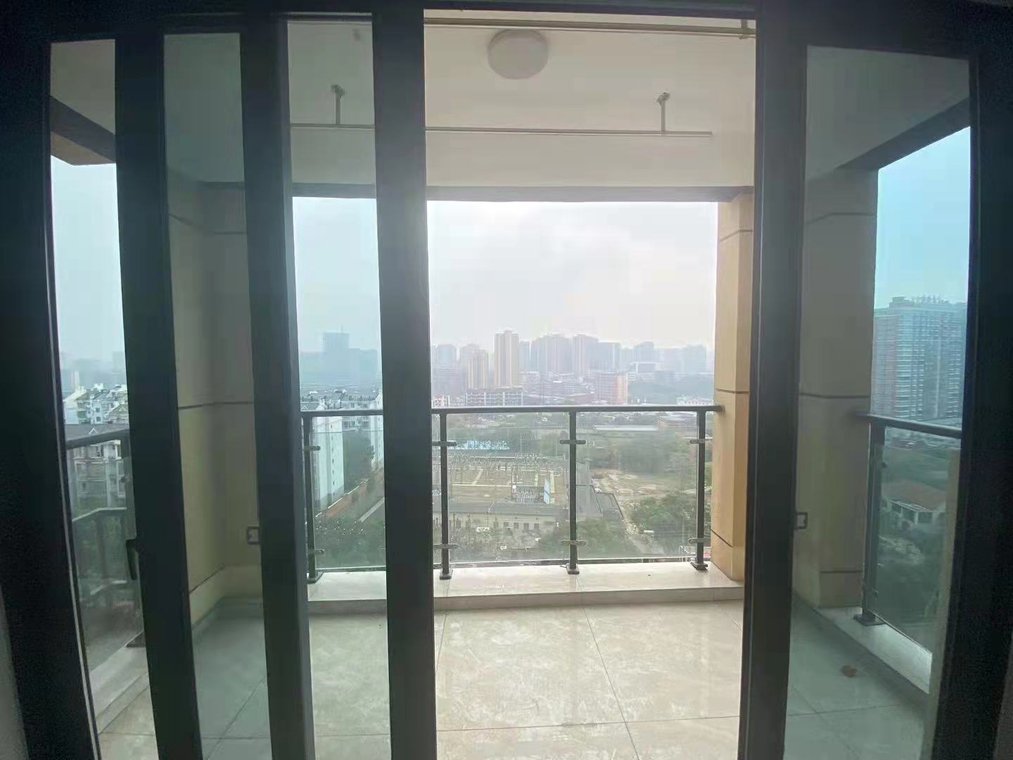 中国铁建18公馆（常青嘉苑）  3室2厅1卫    2600.0元/月室内图