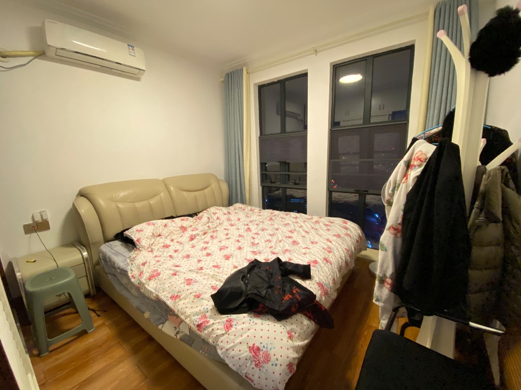 中建御山和苑 3室2厅2卫 76.8万 中建御山和苑 3室2厅2卫 76.8万客厅