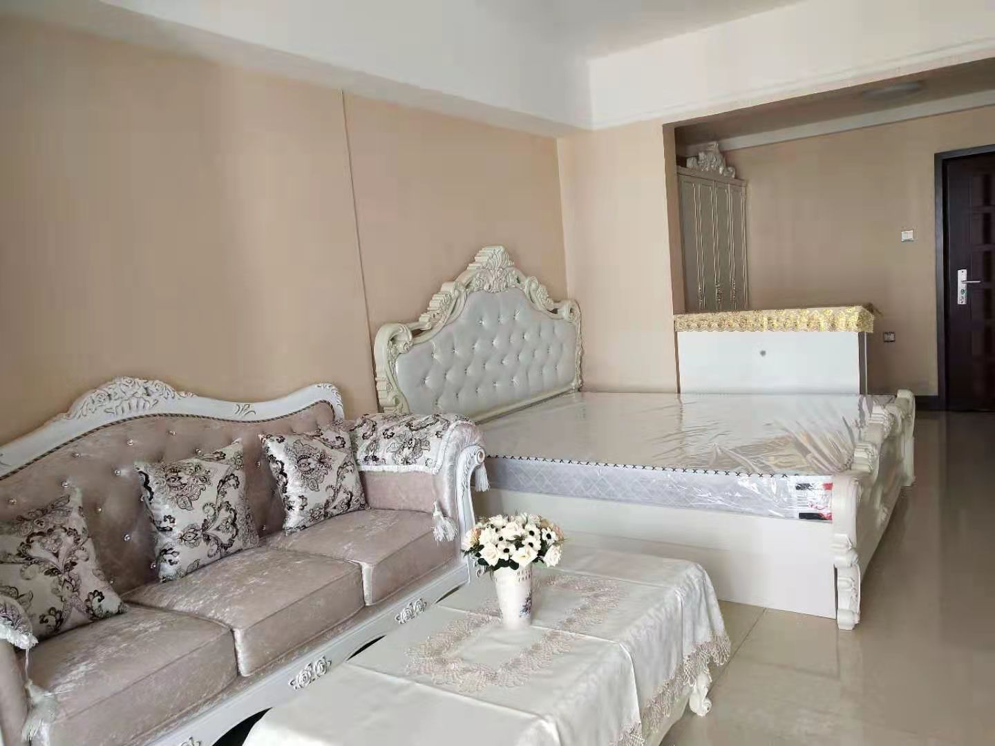 东塘瑞府 1室1厅1卫 2300.0元/月 东塘瑞府 1室1厅1卫 2300.0元/月室内图