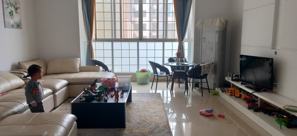 梓怡华盛家园  3室2厅2卫    80.0万 梓怡华盛家园  3室2厅2卫    80.0万客厅